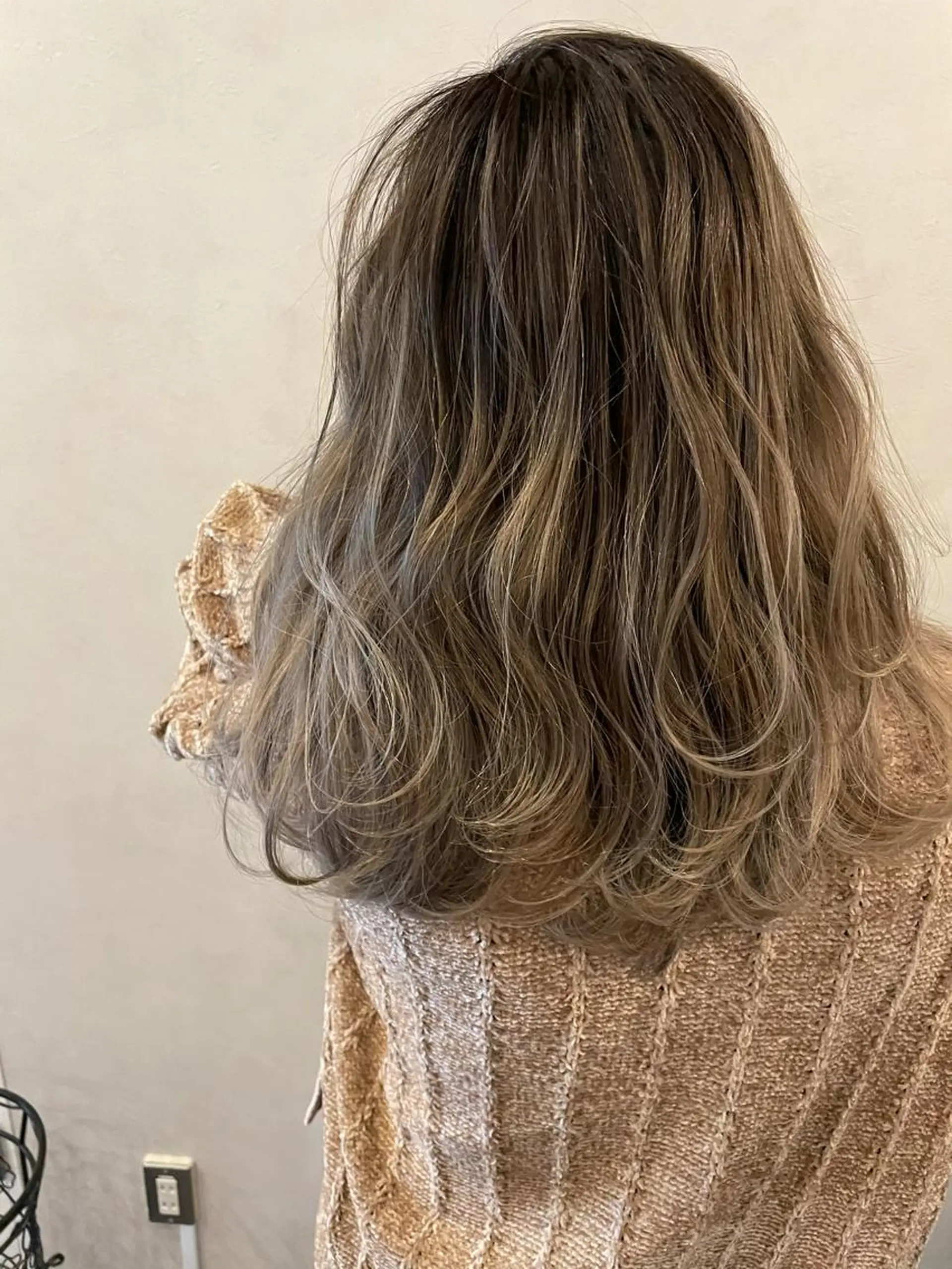 ロング カラー バレイヤージュ レイヤーカット ヘアカラー トリートメント レイヤー/ウルフ ハイトーンhiroのヘアスタイル