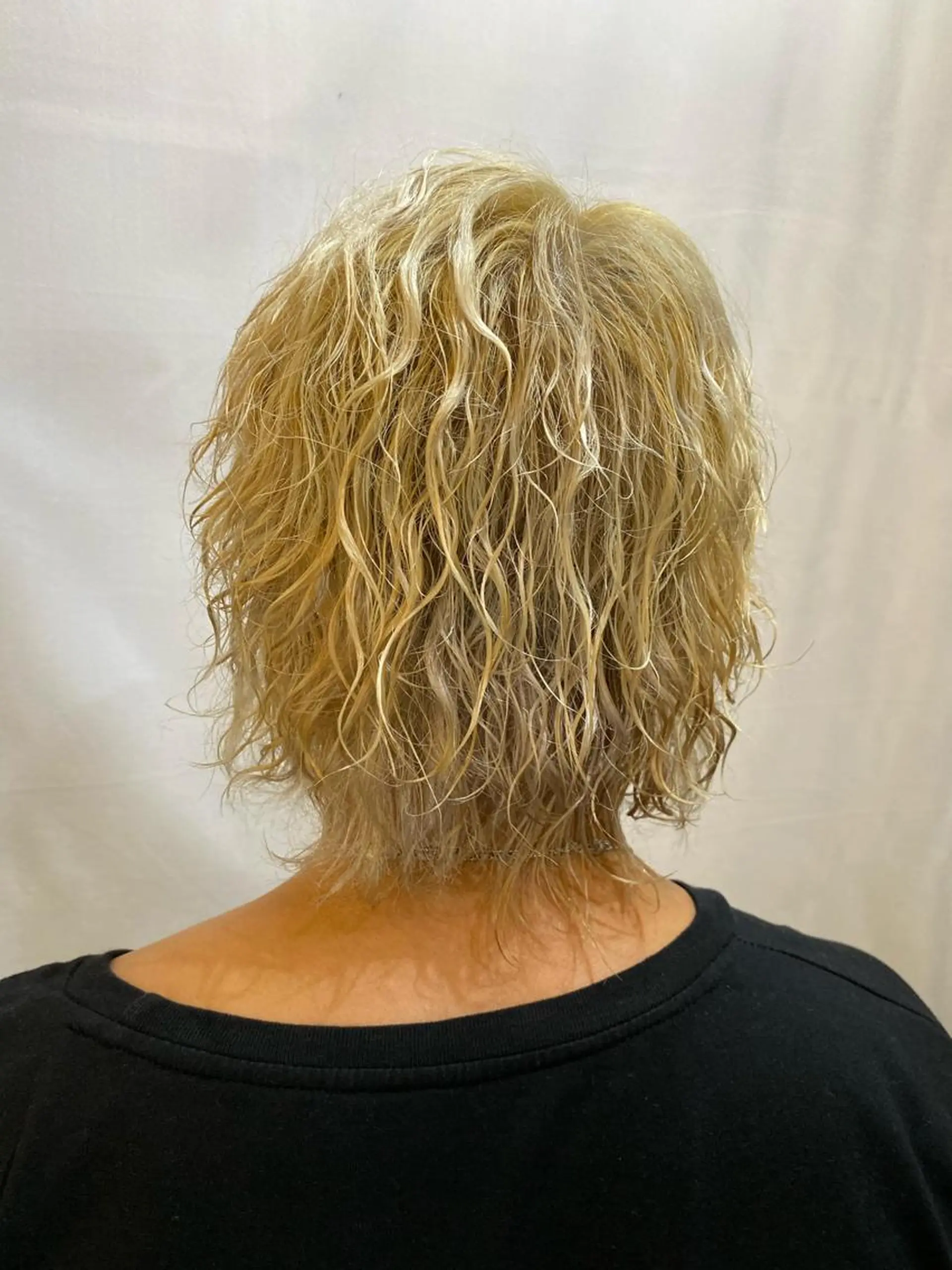 ミディアム メンズ カット ヘアカラー 長濱 俊のヘアスタイル