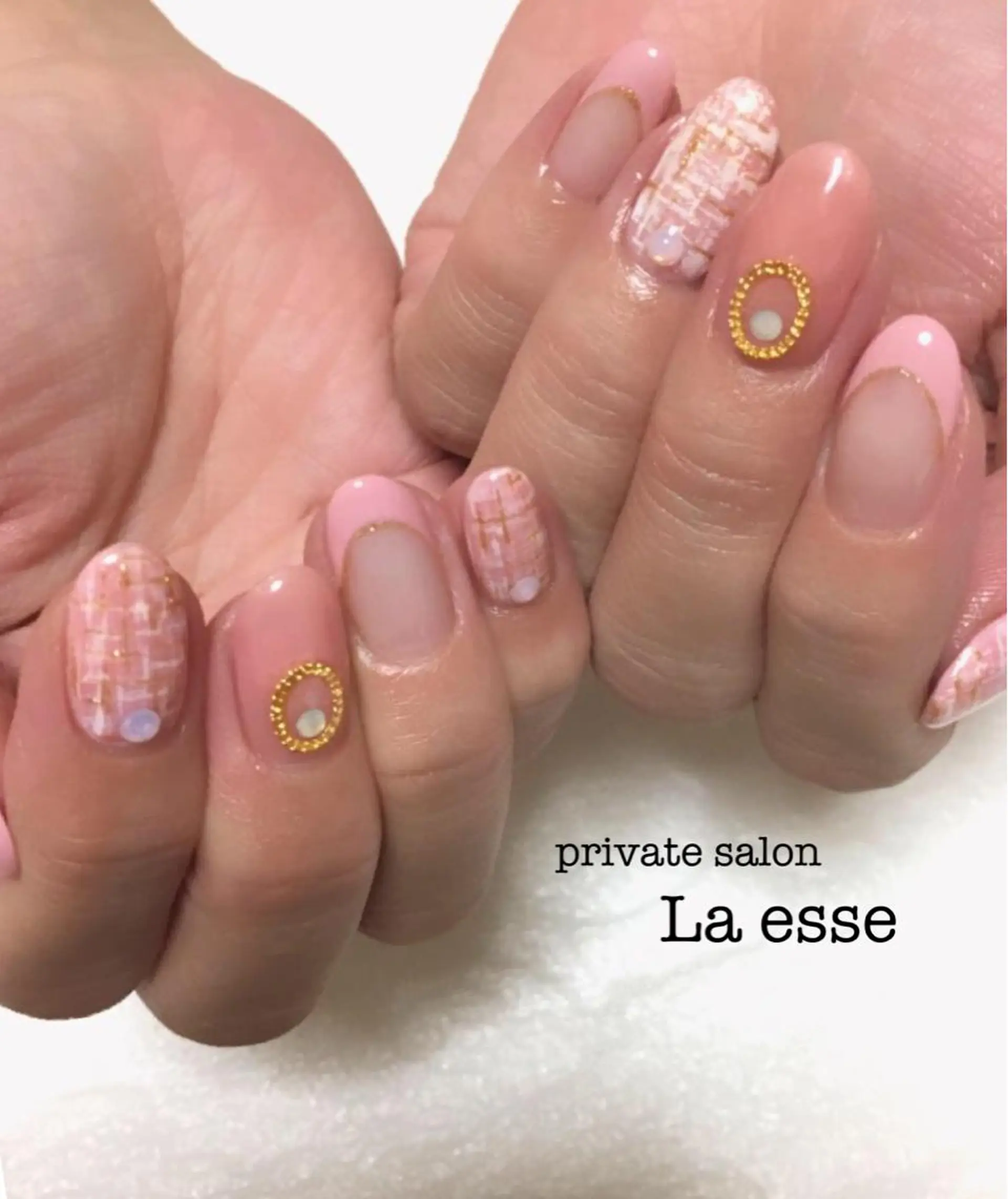 ミディアム ネイル プライベートサロン La esseのネイルデザイン