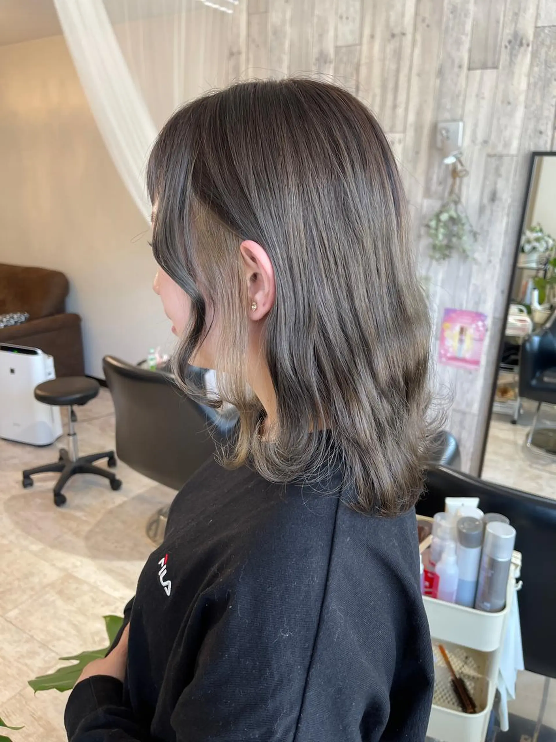 ミディアム カラー ヘアカラー ムラ修正.ブリーチ エクステ🤍アミルのヘアスタイル