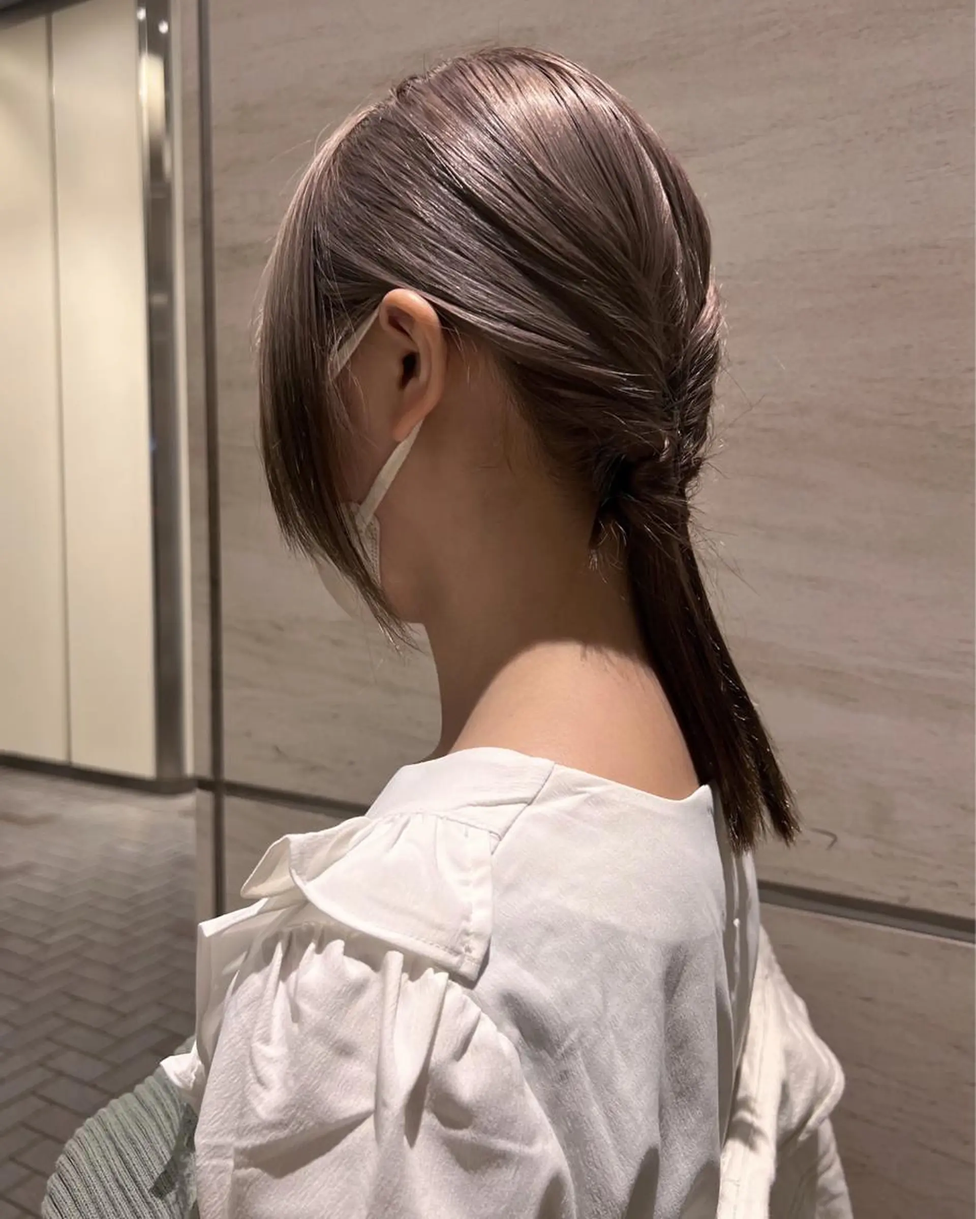 ミディアム カラー ヘアアレンジ グラデーションカラー ツートーンカラー レイヤー/ブリーチ ♥️【木坂 桃歌】のヘアスタイル