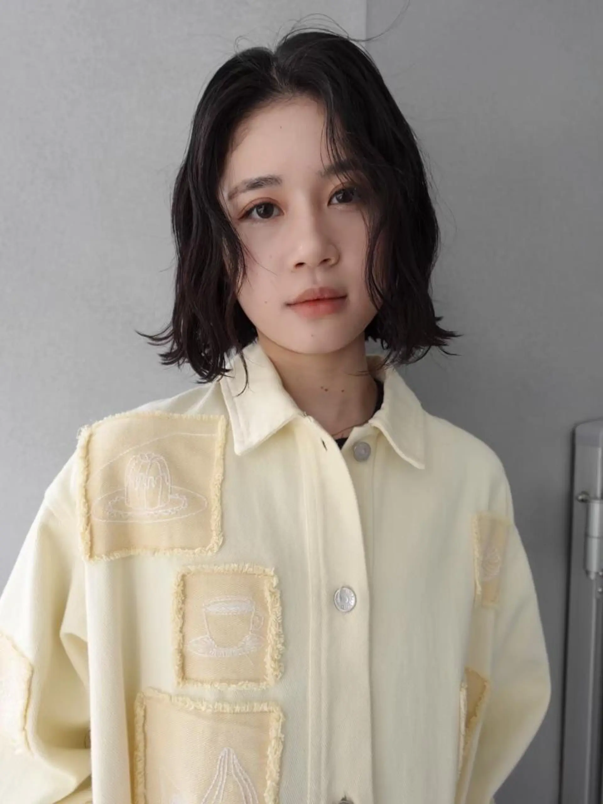 ミディアム カラー パーマ ミディアムパーマ アッシュ バレイヤージュ ベージュカラー ブリーチ カット ヘアカラー CEINE loqのヘアスタイル