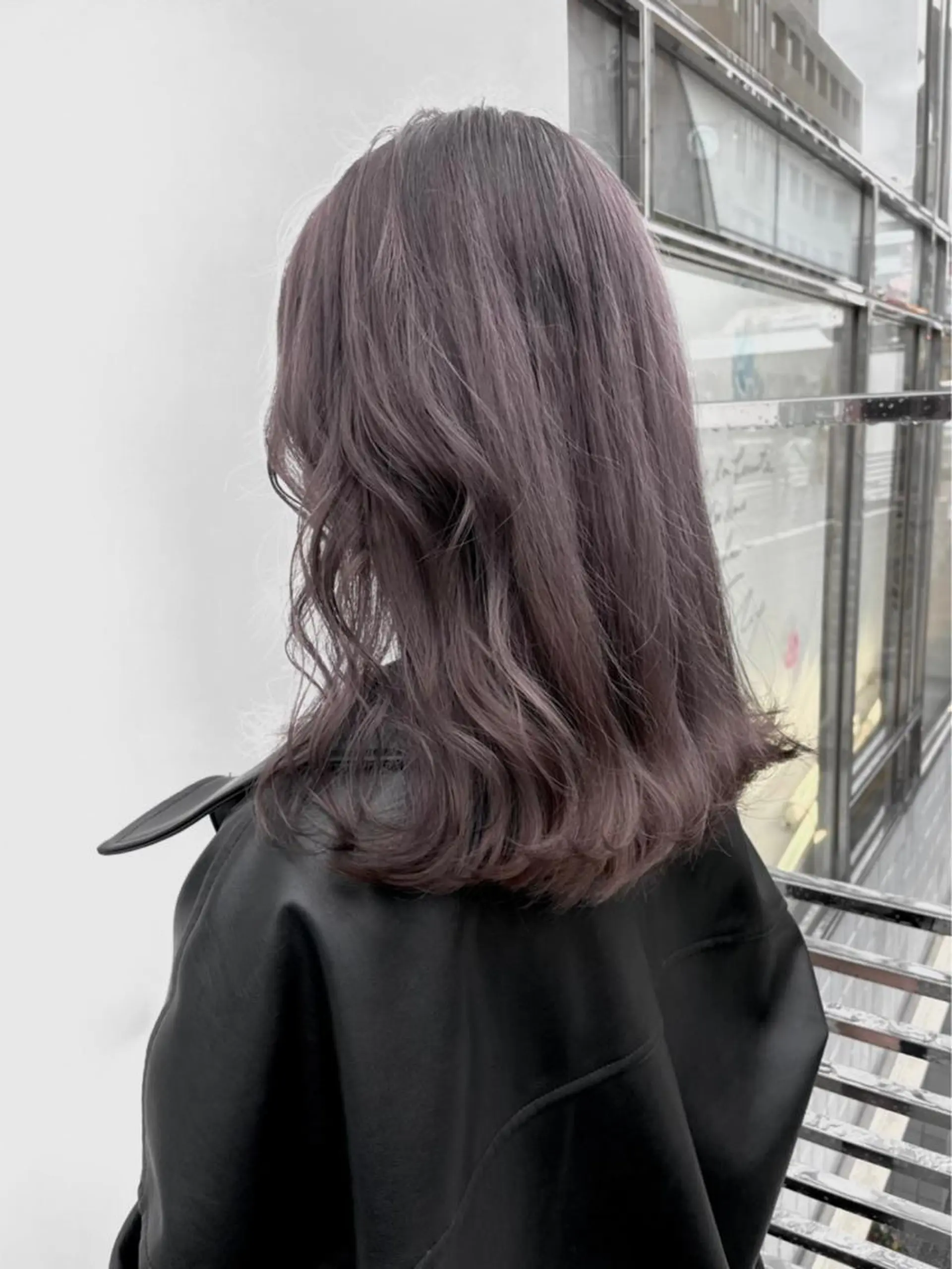 セミロング カラー GOODDAY ヘアサロンのヘアスタイル