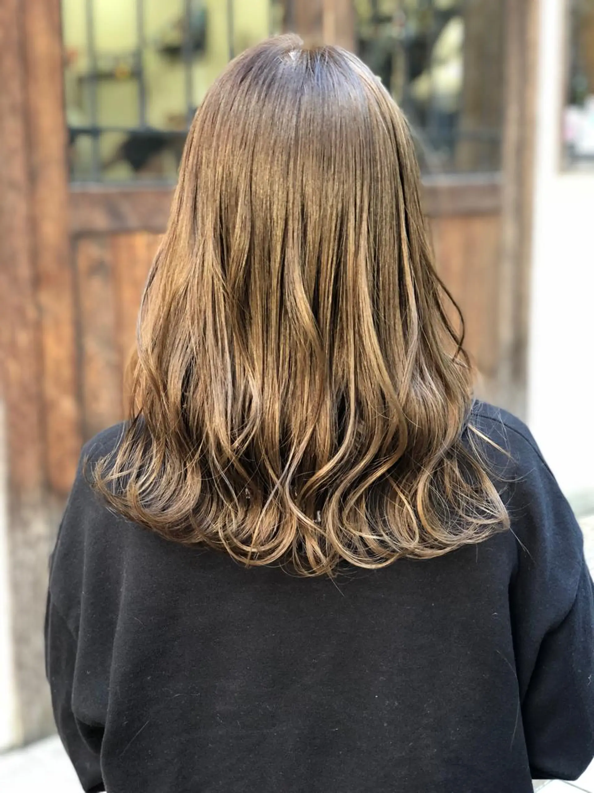 セミロング ヘアカラー 國次 夕貴のヘアスタイル