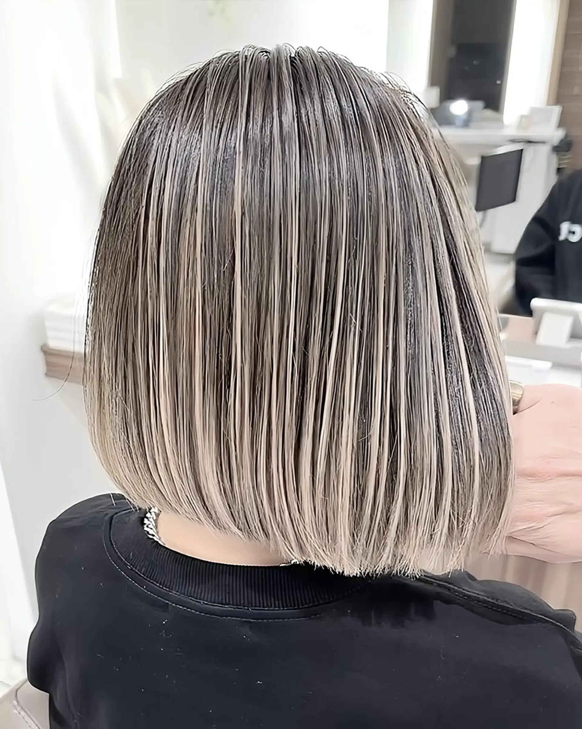 セミロング カラー バレイヤージュ 髪質改善 レイヤーカット カット ヘアカラー トリートメント 山崎俊輔/髪質改善 /バレイヤージュのヘアスタイル