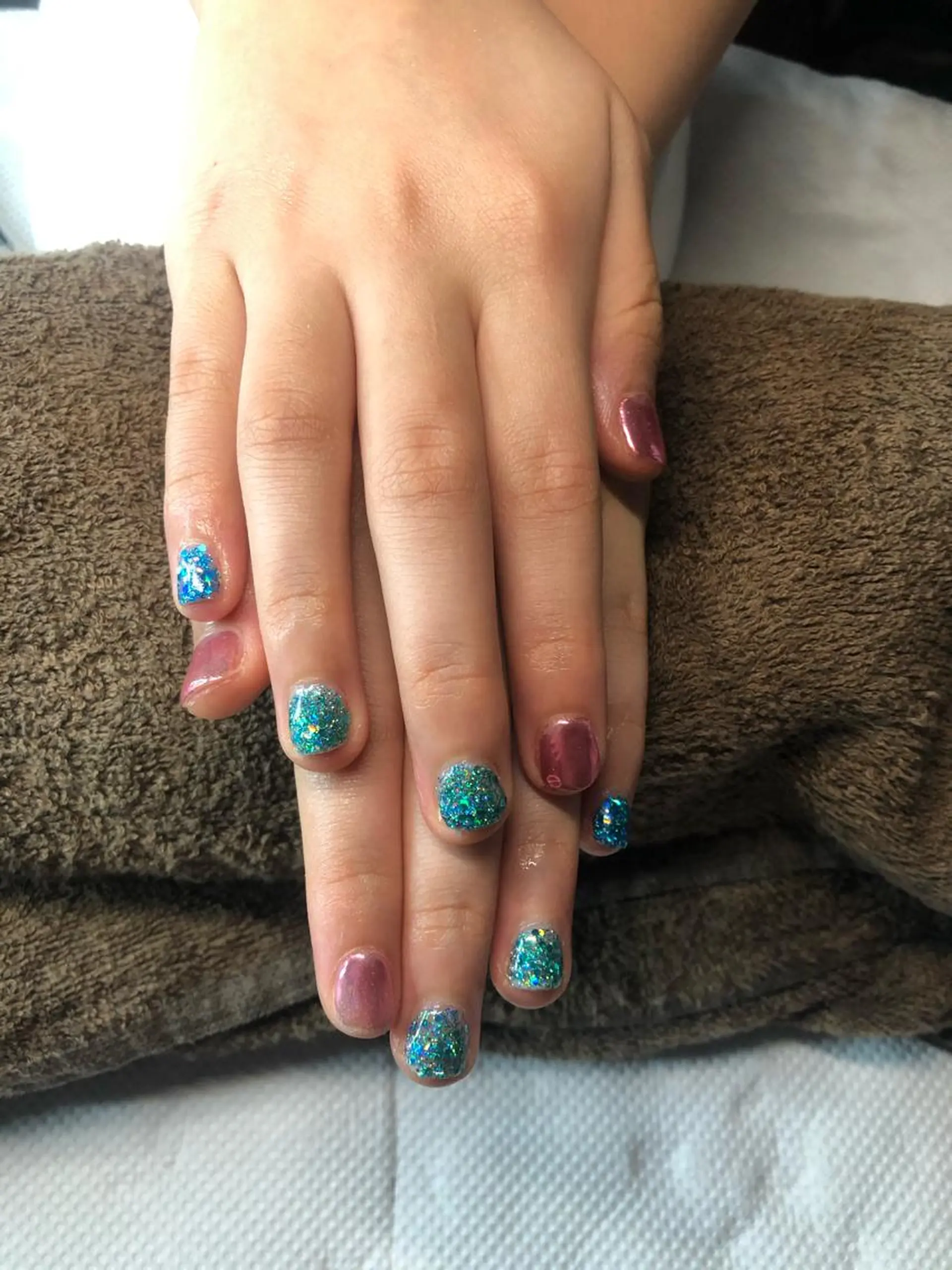 ネイル ジェルネイル ホログラムネイル ミラーネイル ピンク 華~Hana~所属・シェービング＆ ネイル華~Hana~のネイルデザイン