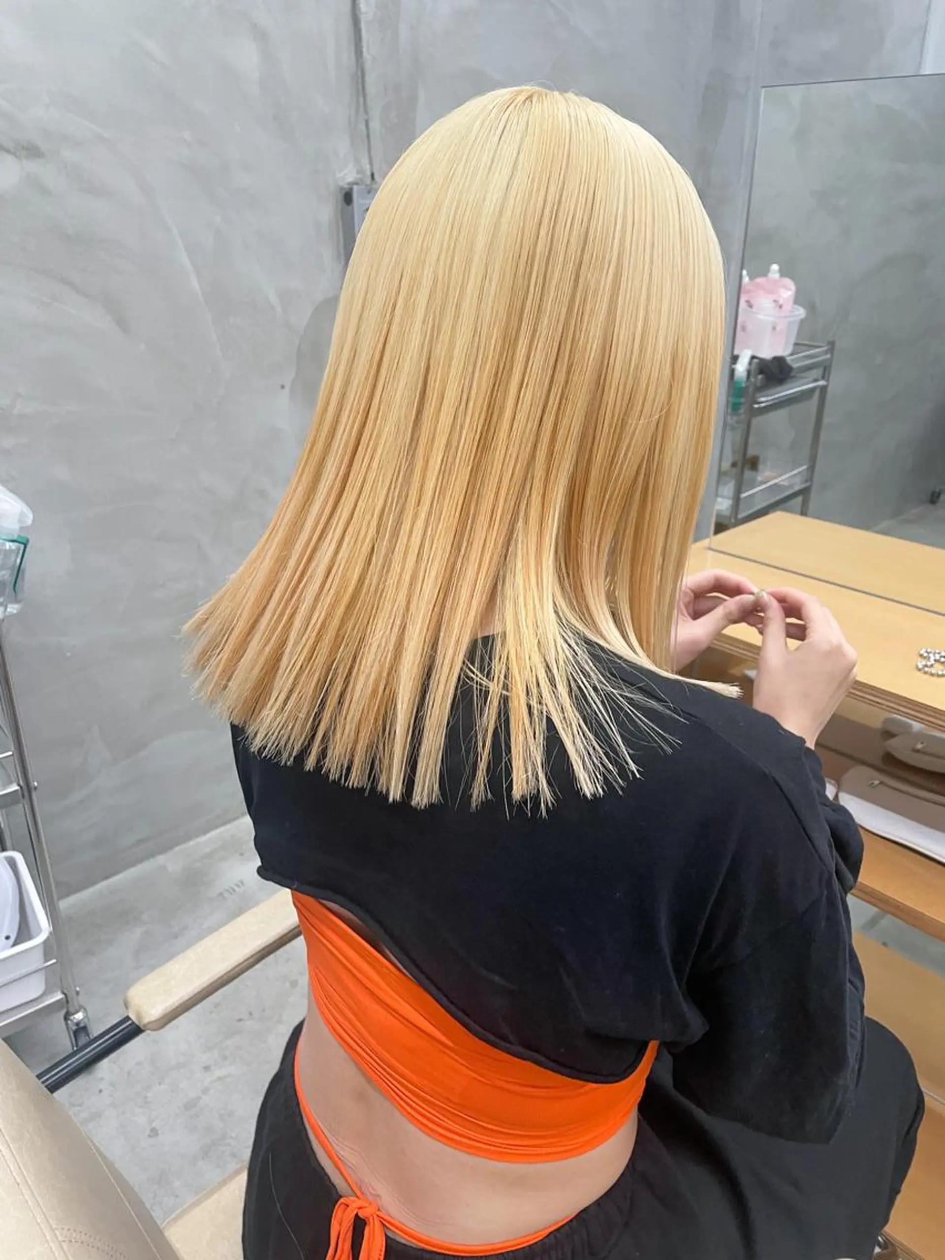 セミロング カラー カット ヘアカラー トリートメント 似合わせ｜レイヤー 🪩yurikaのヘアスタイル