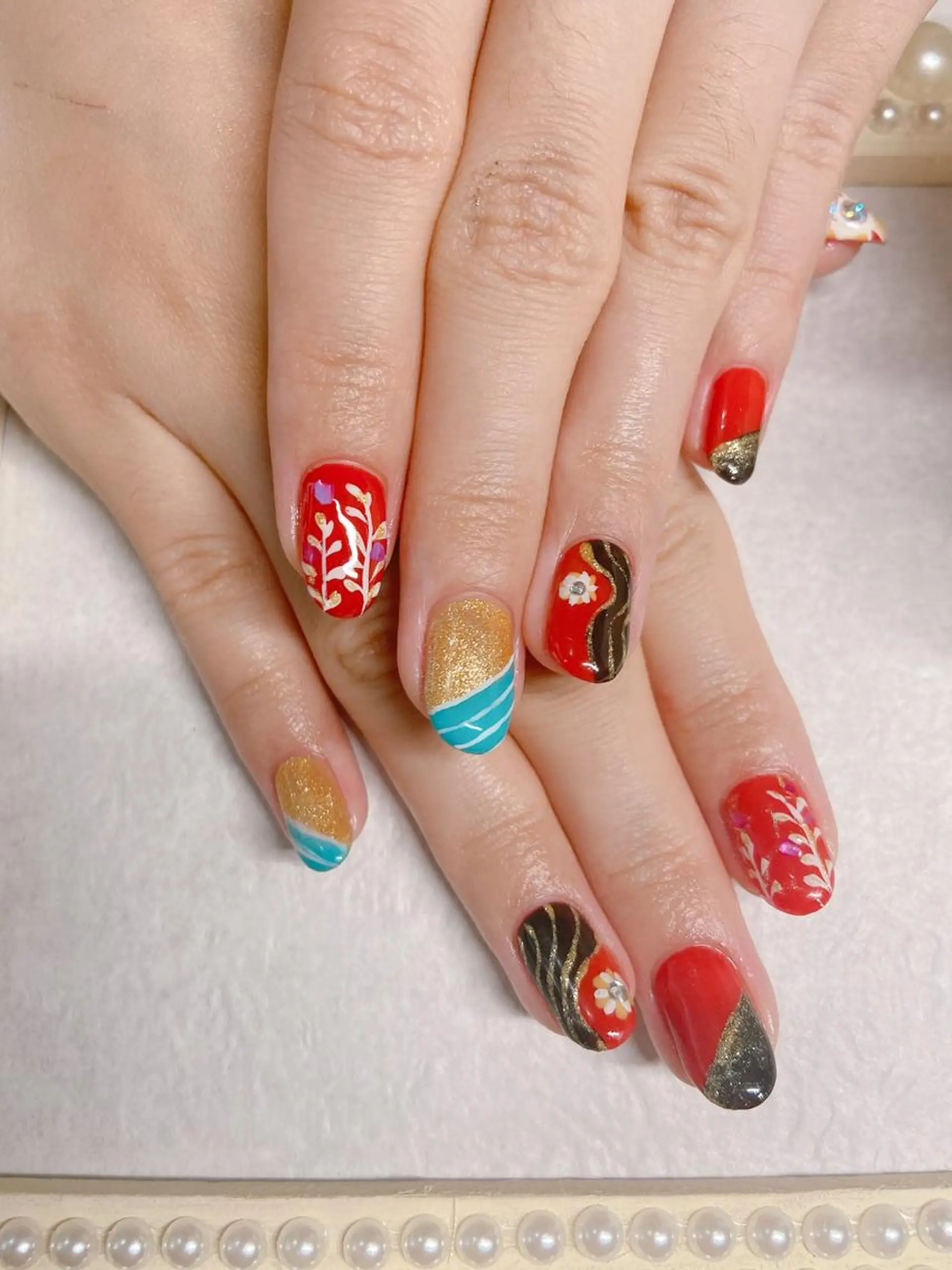 ネイル 成人式 lulucharis nailのネイルデザイン