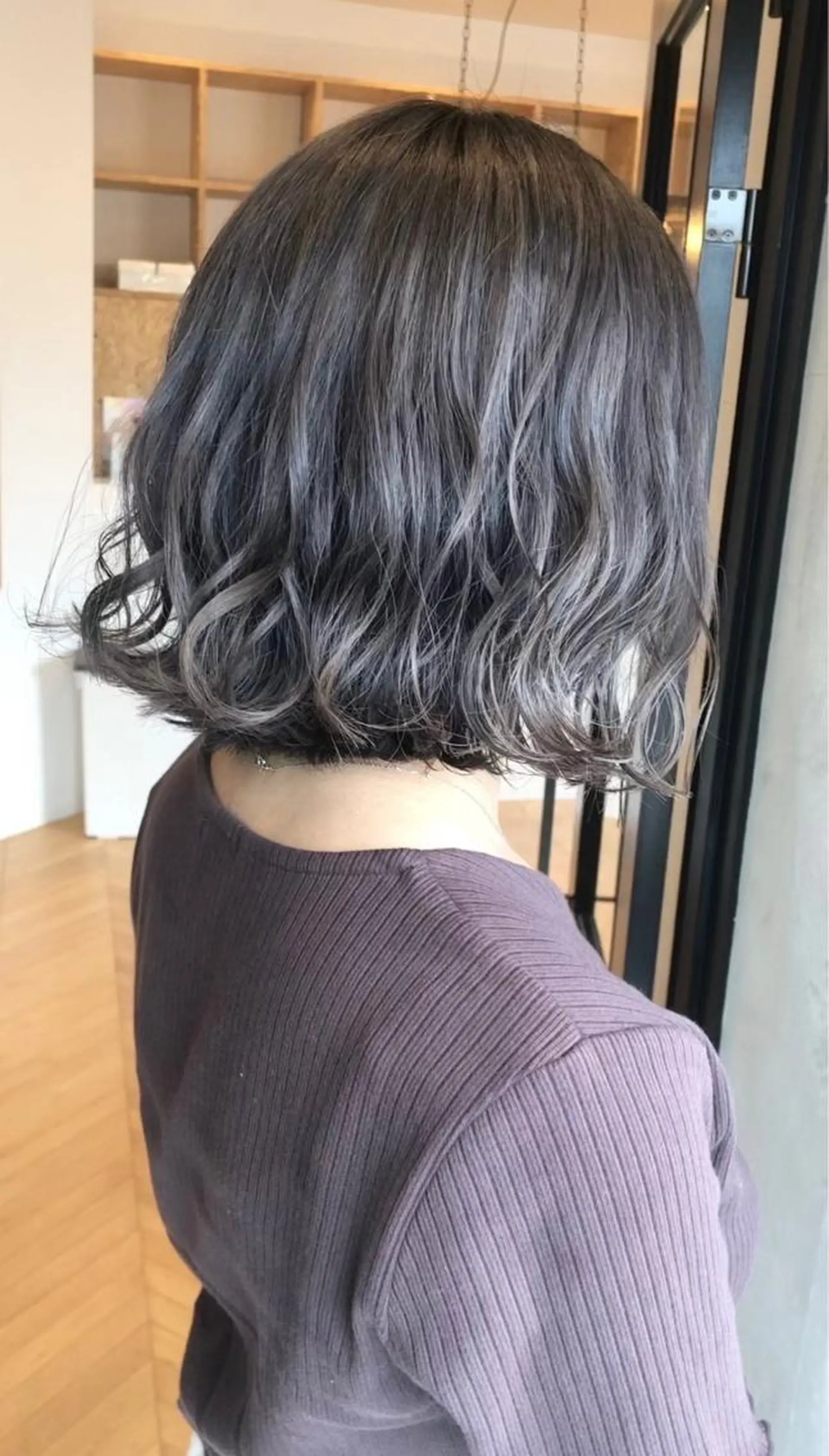 ミディアム シャドウパーマ/ツイ スト/近藤百華🎀のヘアスタイル