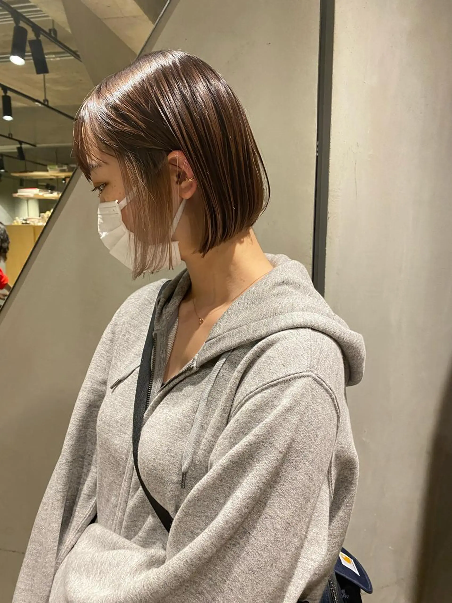 ショート カラー 切りっぱなしボブ ベージュカラー インナーカラー ボブ カット ヘアカラー ミク/ 北参道/ショートのヘアスタイル