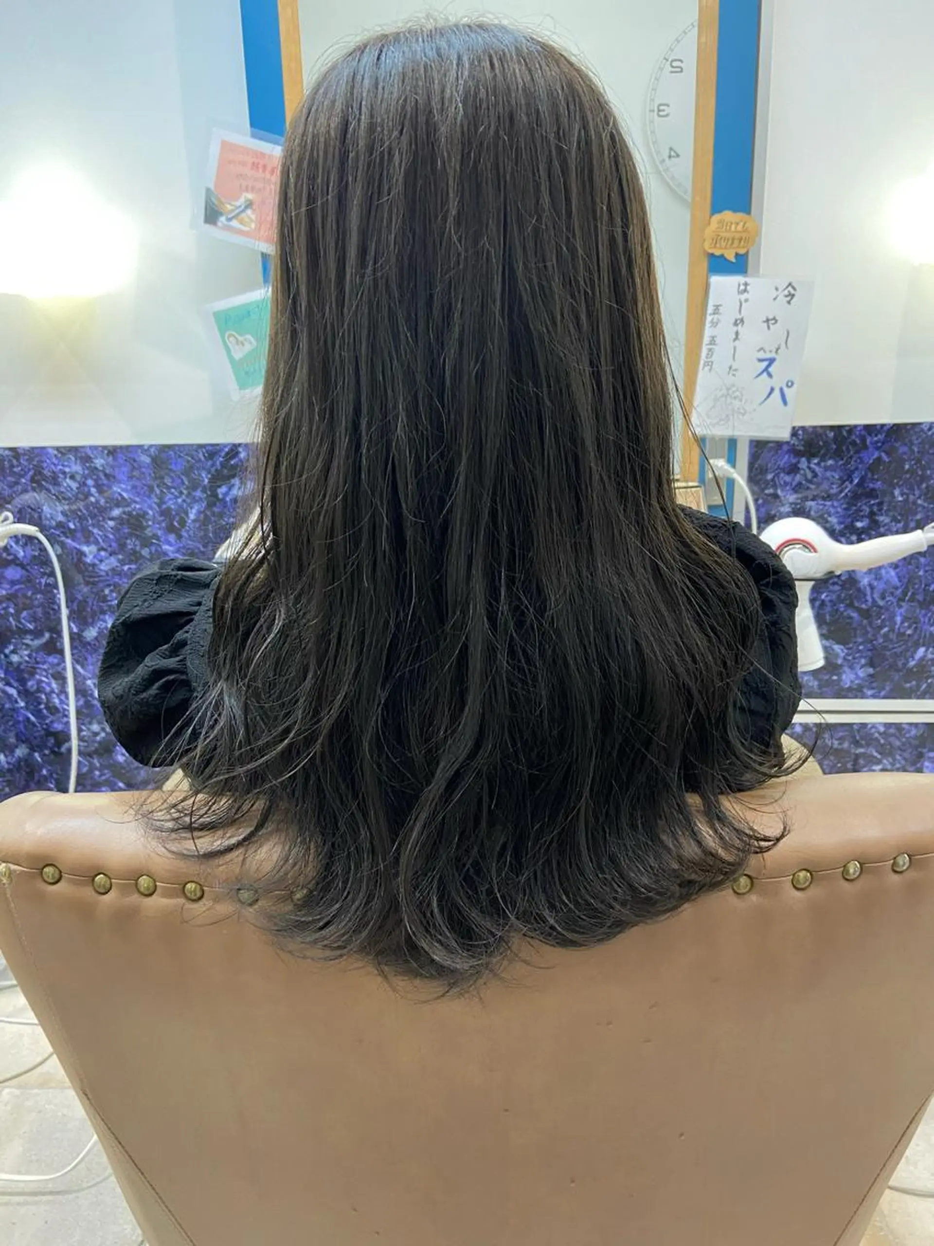 ロング トリートメント . mioのヘアスタイル