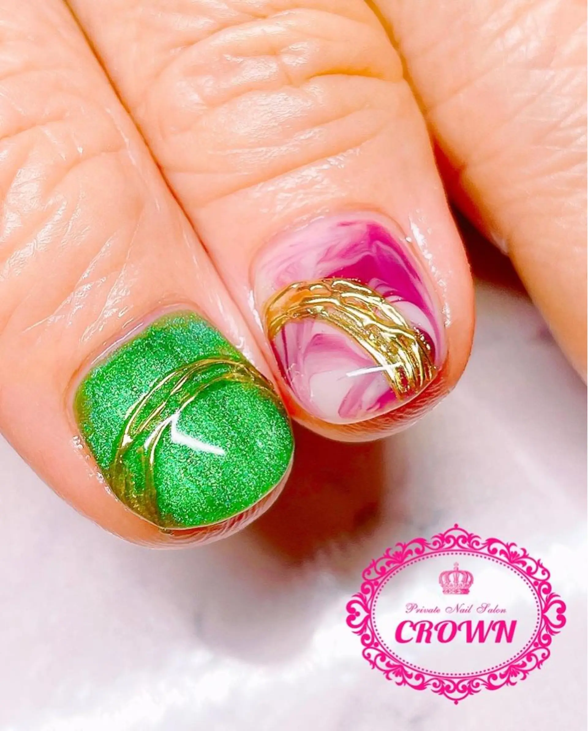 ネイル CROWN プライベートサロンのネイルデザイン