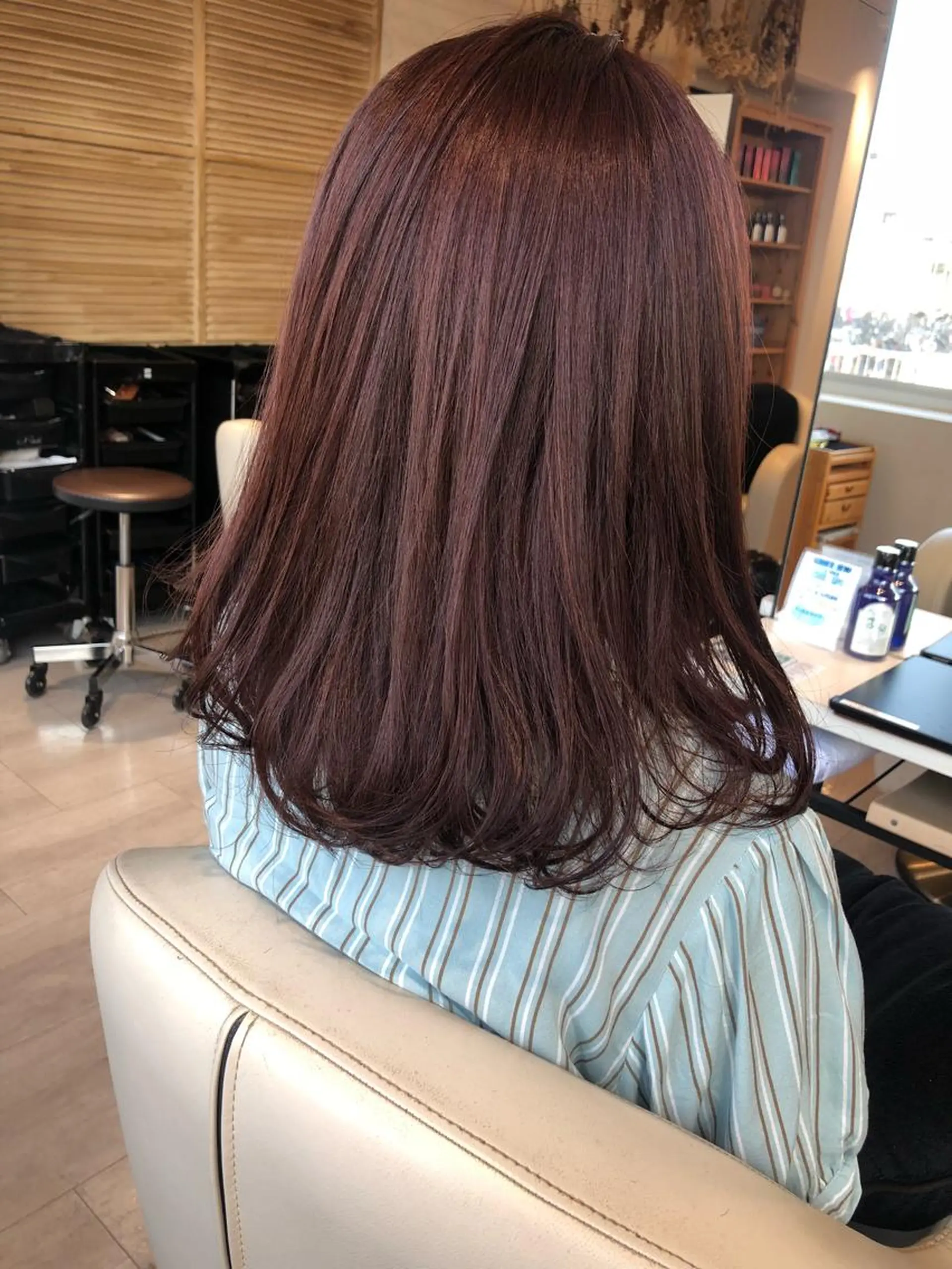 カラー カシス ﾚｲﾔｰ.ﾍｱｾｯﾄ 🤍宮本しおりのヘアスタイル