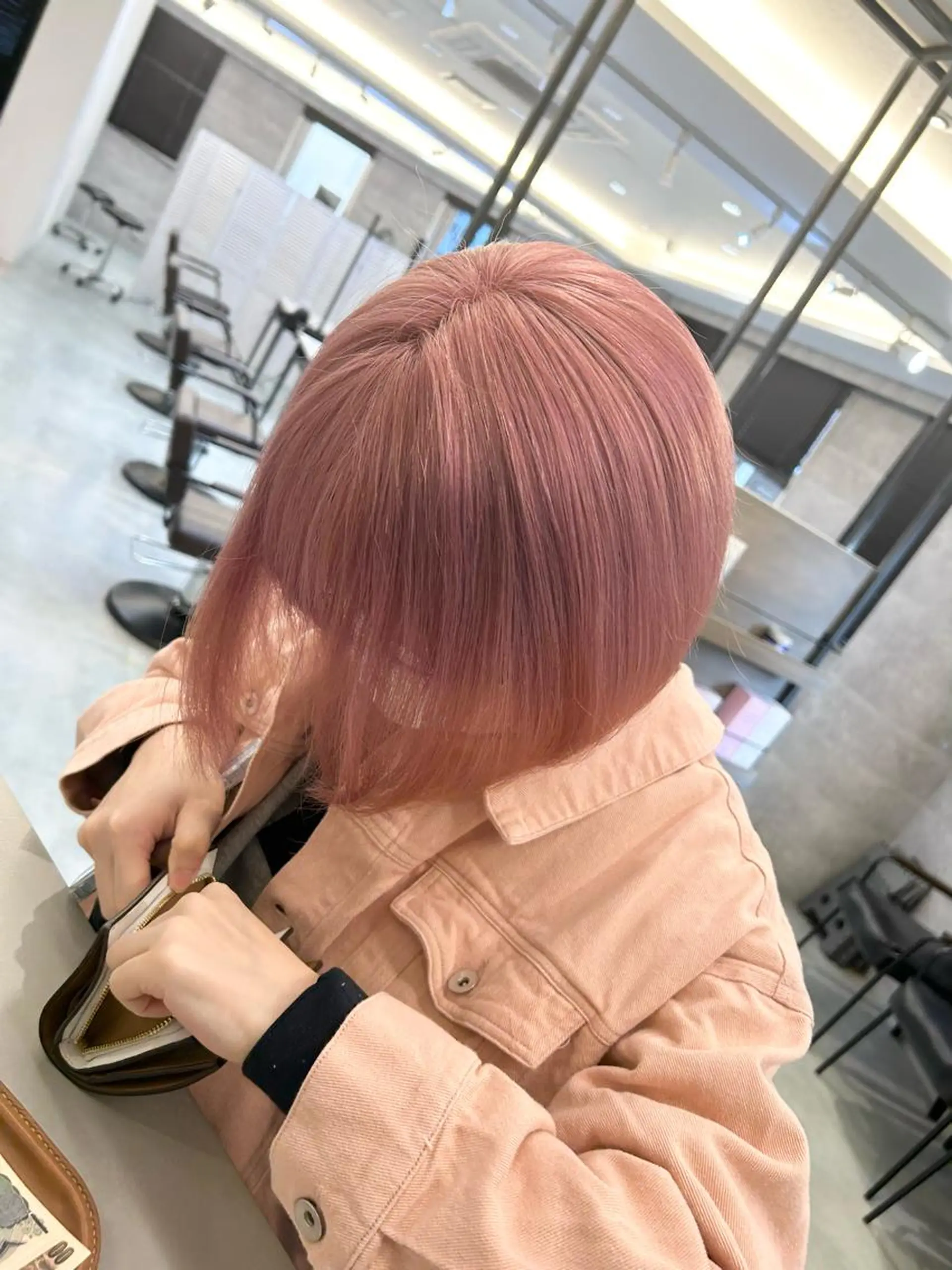 ショート ヘアカラー ハイトーン特化サロン 🍑momo🍑のヘアスタイル