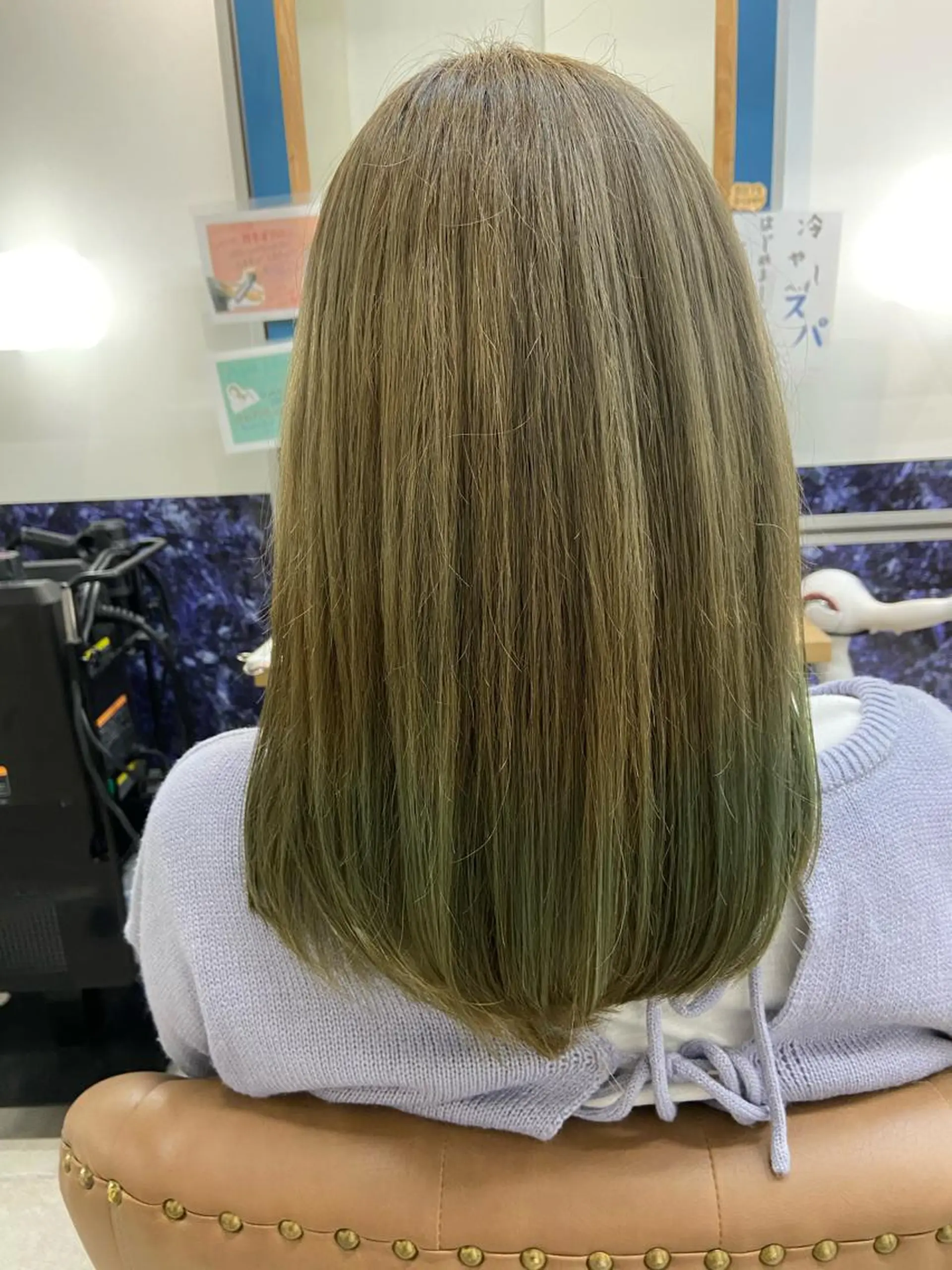 セミロング トリートメント . mioのヘアスタイル