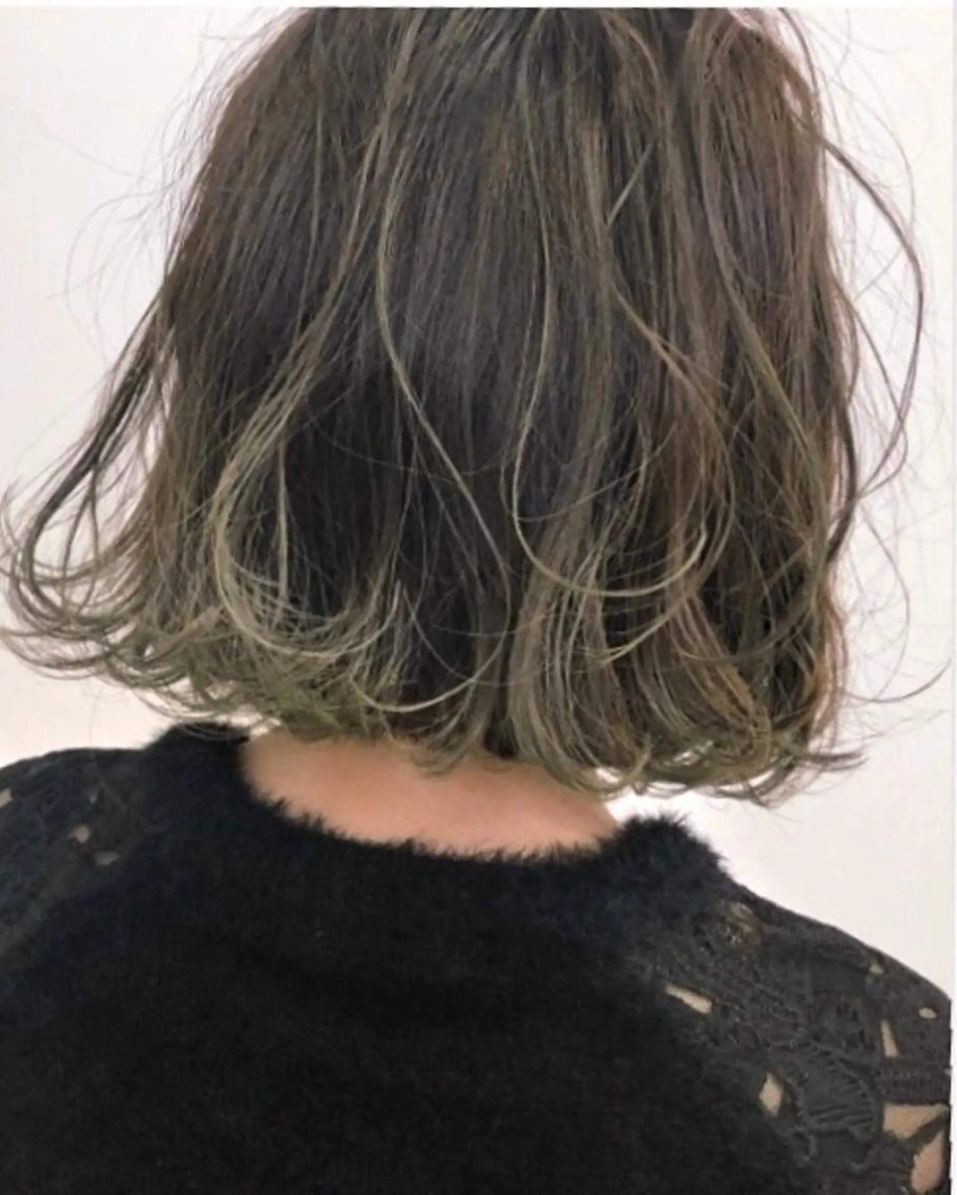 ショート カラー グラデーションカラー ハイライトカラー ボブ ハイライト ヘアカラー トリートメント ケア剤オタク×海外 ヘア長谷川裕起のヘアスタイル