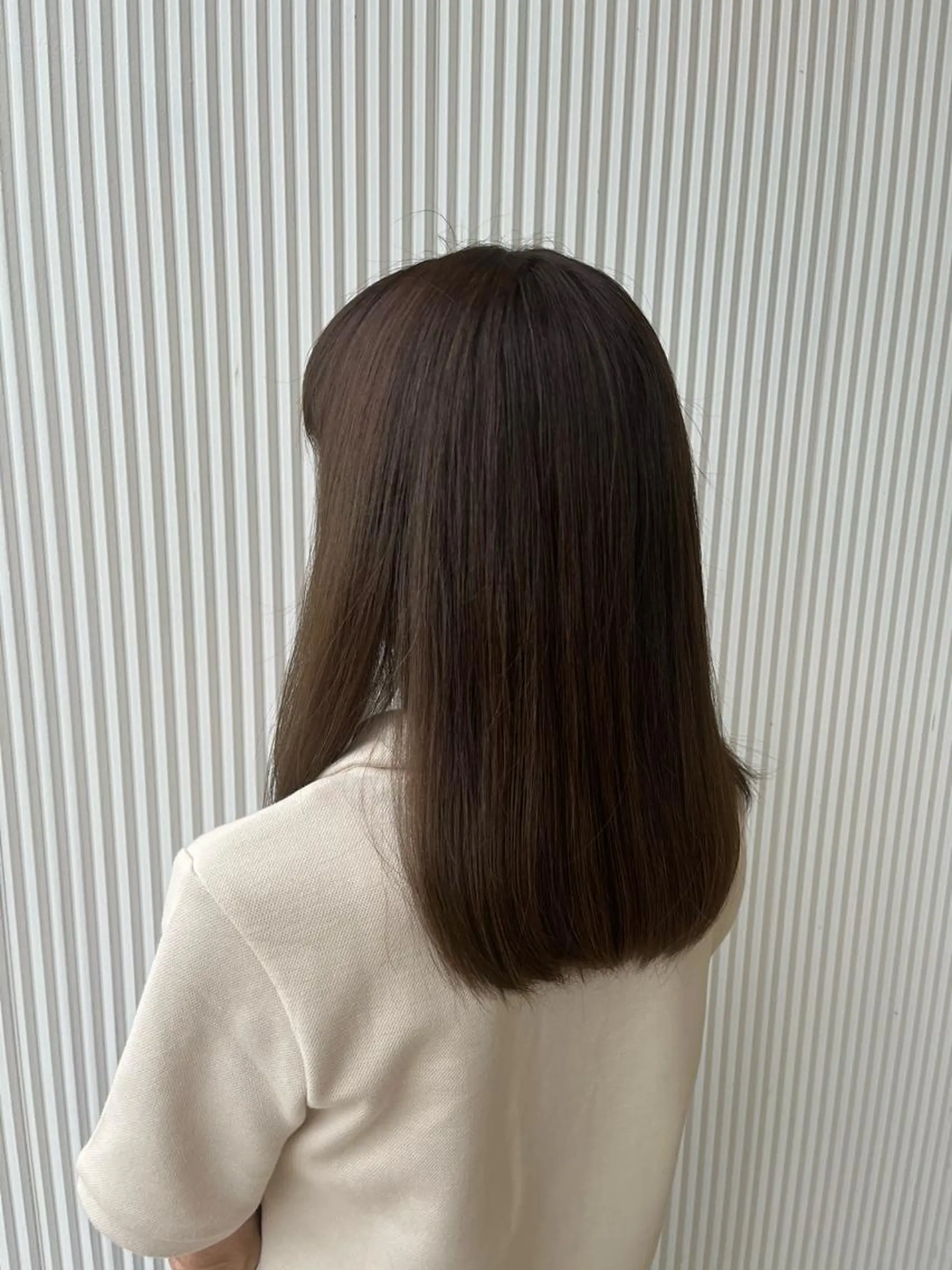 ミディアム カラー Misaki/ レイヤー/ウルフのヘアスタイル