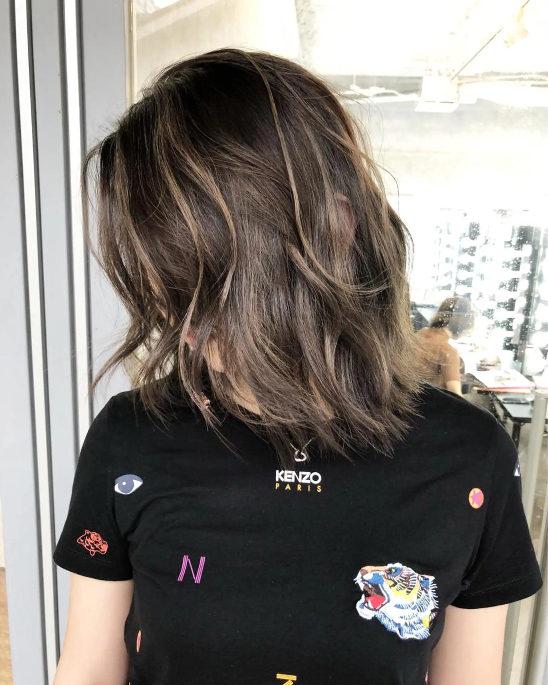 ミディアム カラー ダブルカラー ハイライトカラー ハイライト レイヤーカット BLend 渋谷のヘアスタイル