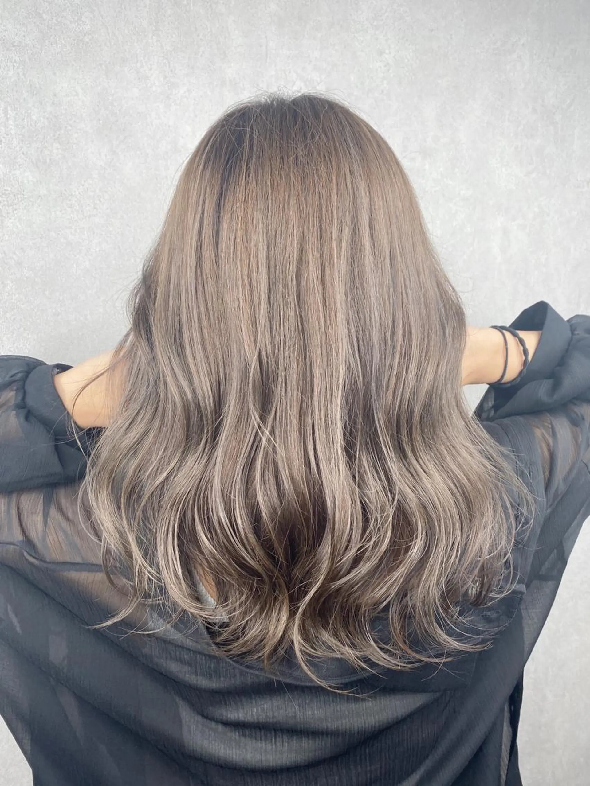 セミロング ＳＨＩ ＺＵのヘアスタイル