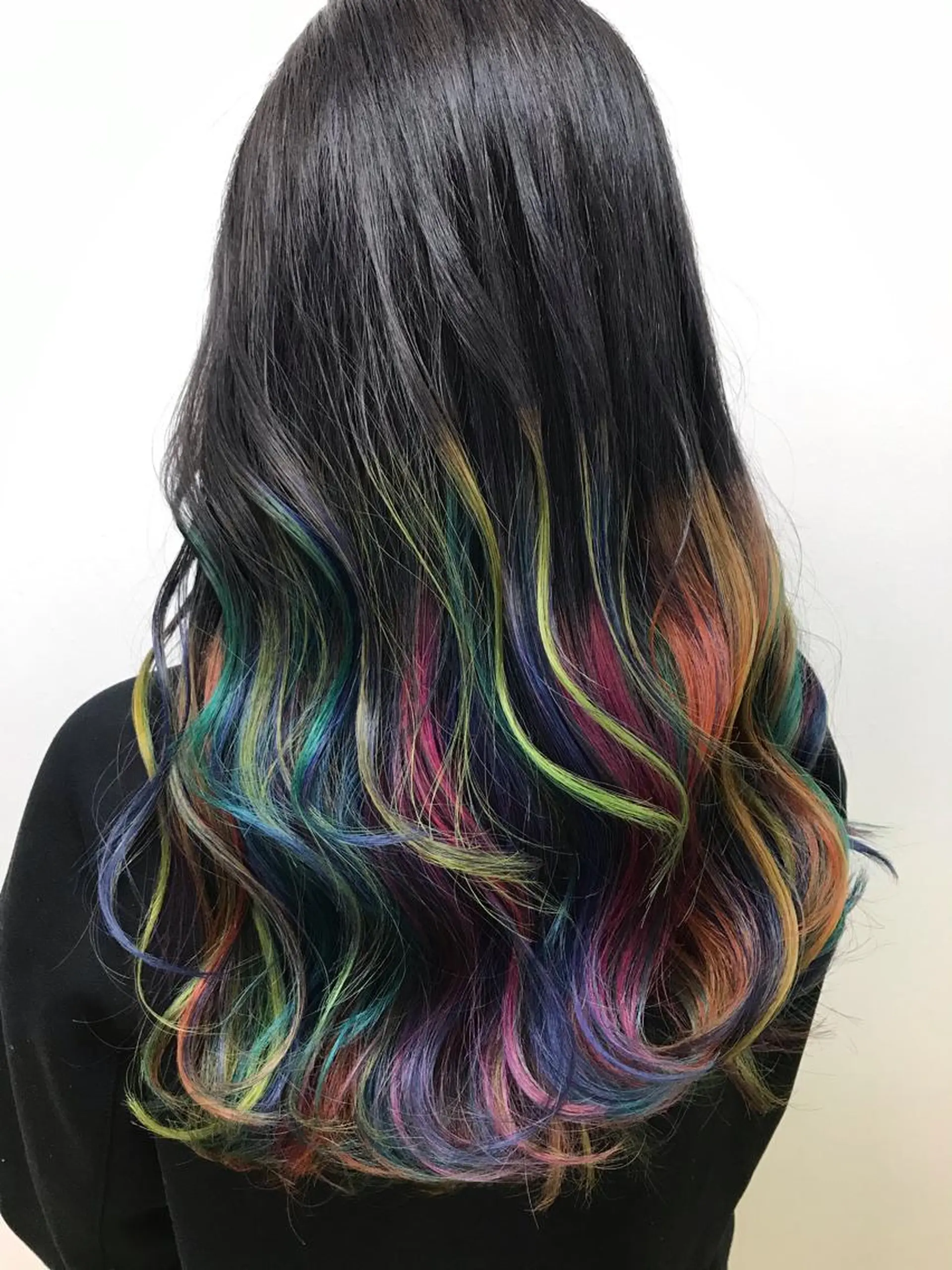 ロング カット ヘアカラー 藤中 隆悟のヘアスタイル