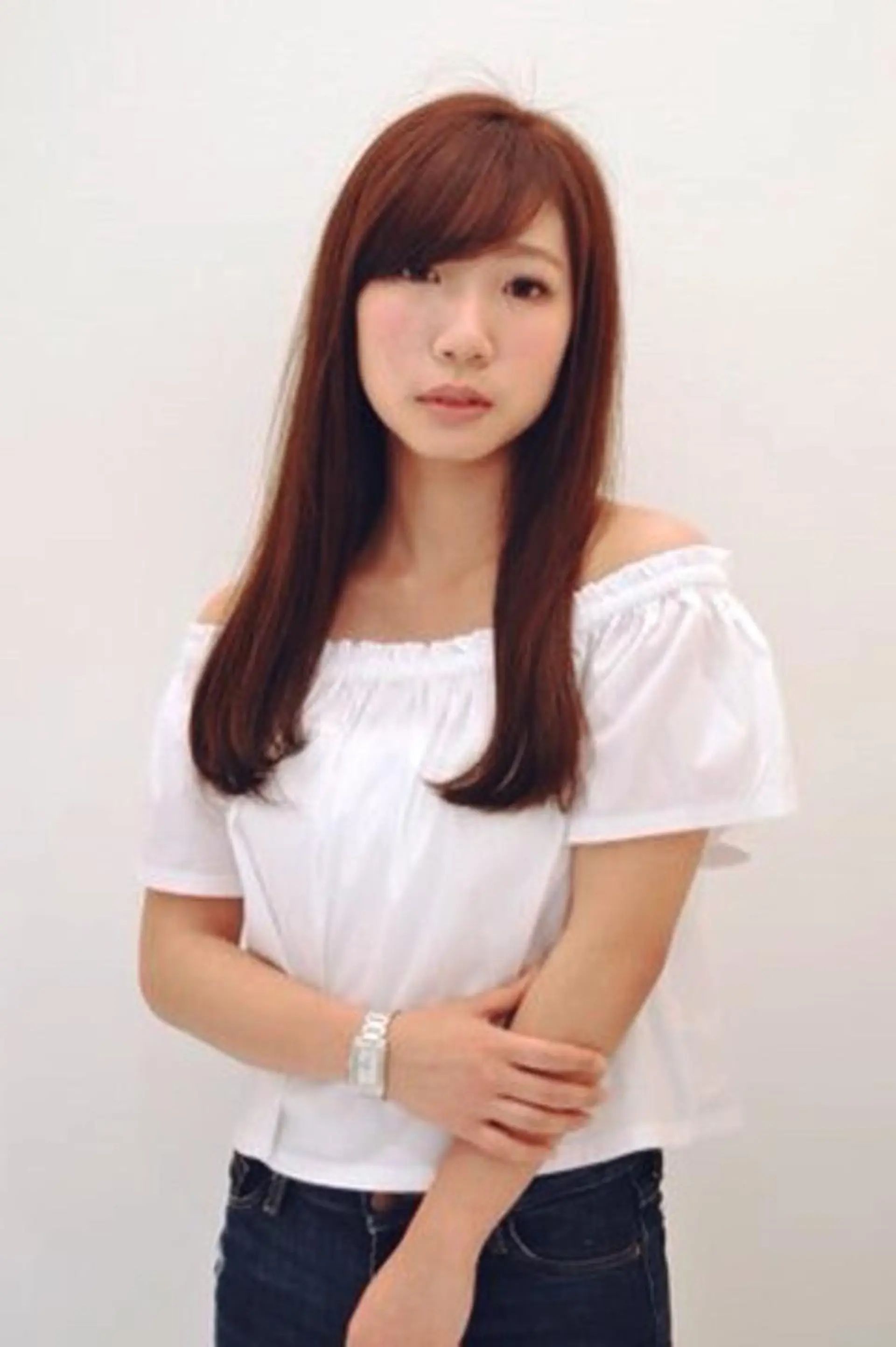 ロング 岸川 恭子のヘアスタイル