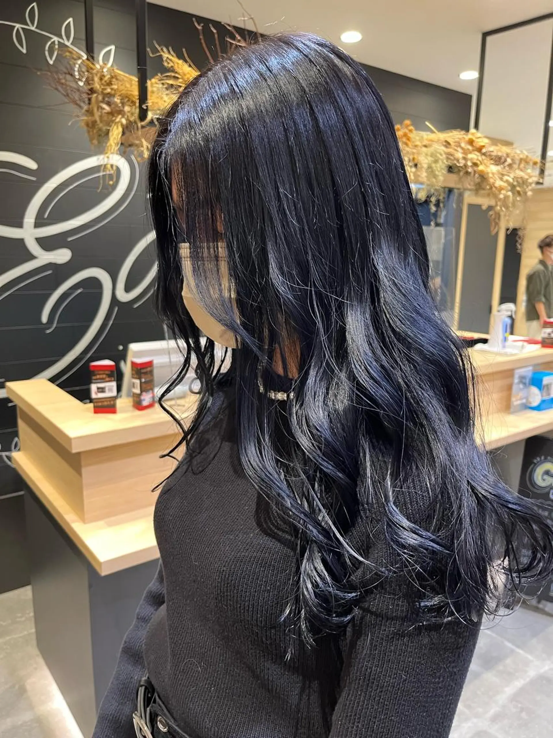 ロング カラー 黒髪 ブルーカラー ブルーブラック トリートメント ヘアカラー トリートメント 名古屋/デザイン/ ブリーチ/松井亮磨のヘアスタイル