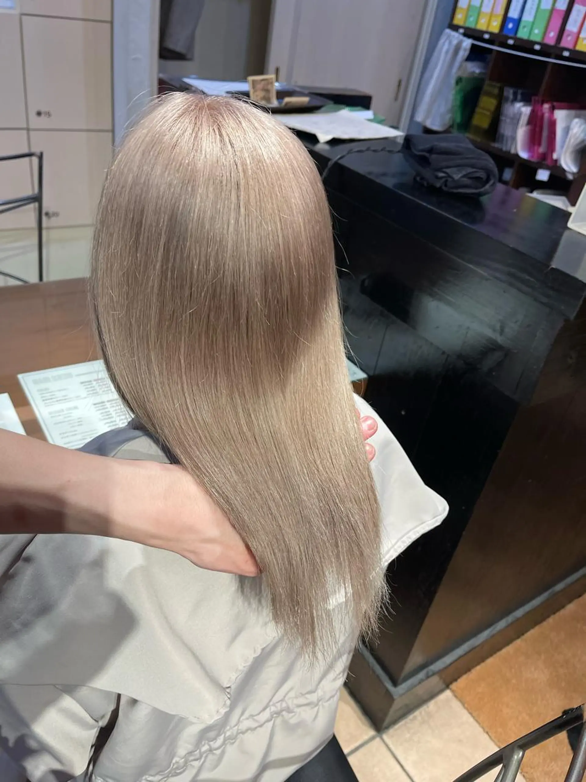 ミディアム カラー カット ヘアカラー トリートメント 海外レイヤー/ レイヤーカット/和田のヘアスタイル