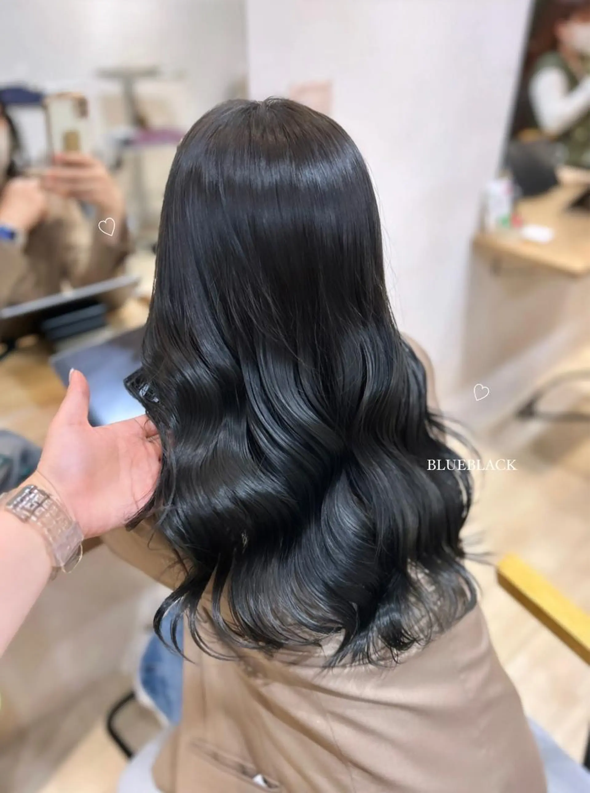 セミロング 💞艶モテ髪✨ MOENA💞のヘアスタイル