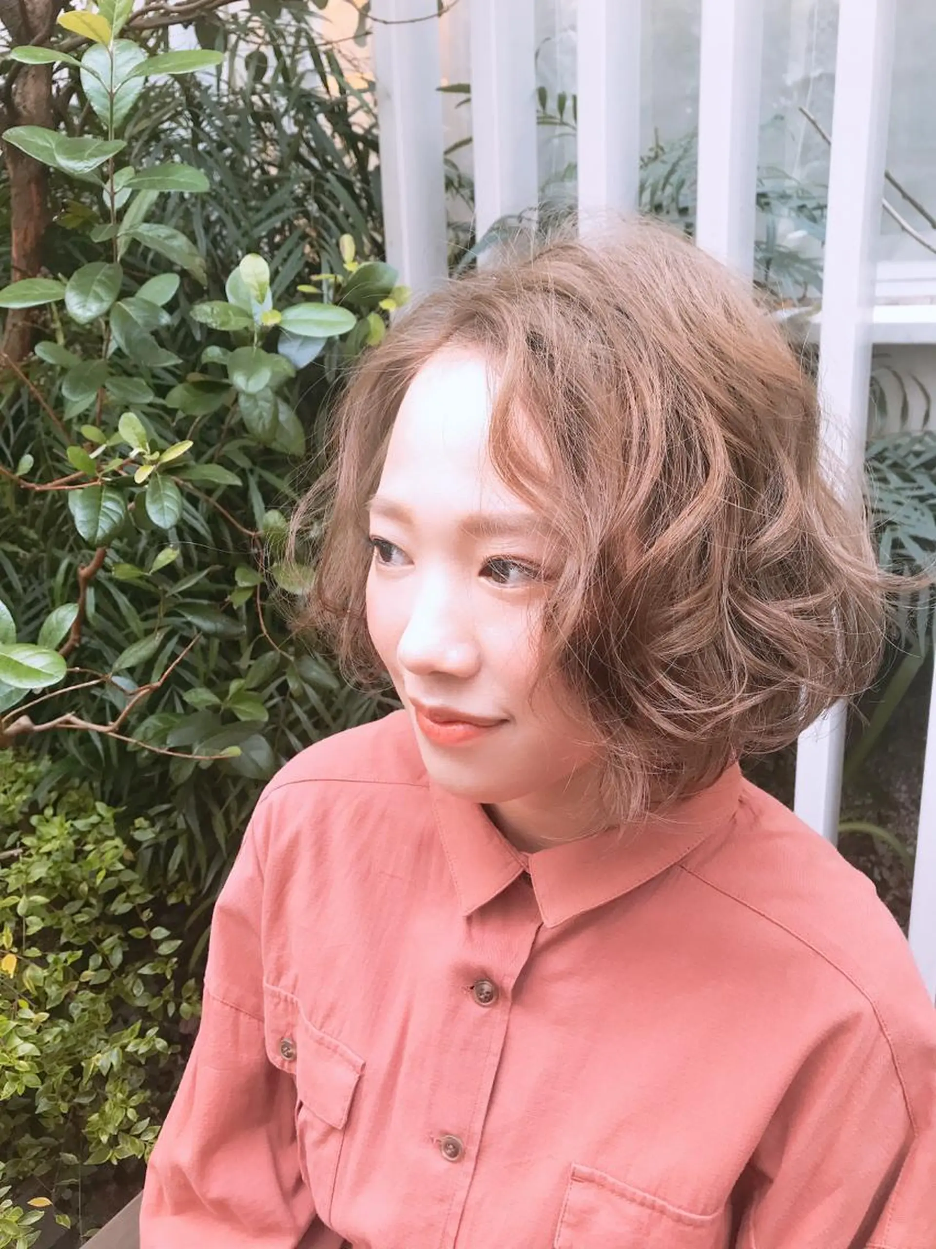 ショート カラー パーマ 透明感カラー✨艶髪 制作🌱山根あゆみのヘアスタイル