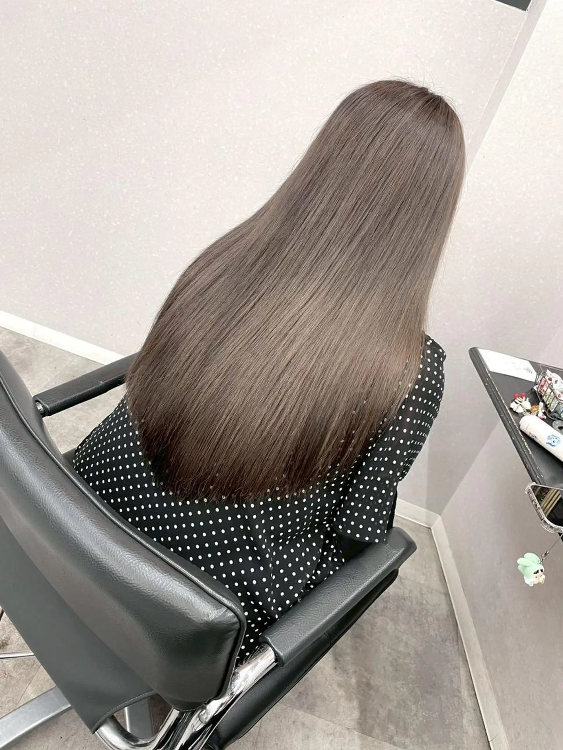 ロング カラー ショートボブ ブリーチ ケアブリーチ デザインカラー ハイトーンカラー カット ヘアカラー トリートメント N゜jillva ナンバージルバのヘアスタイル