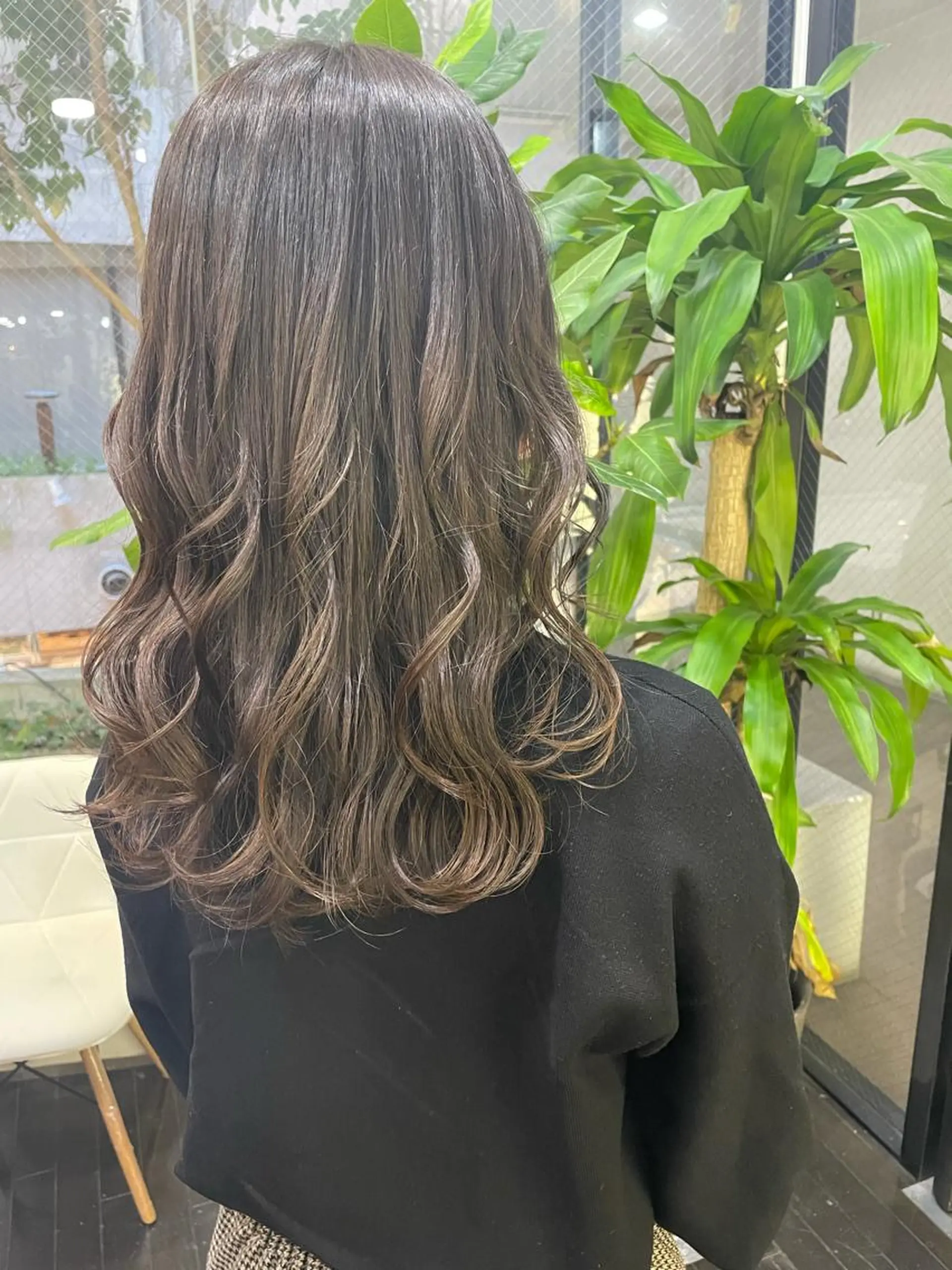 セミロング カラー ベージュカラー クスカワ ノリエのヘアスタイル