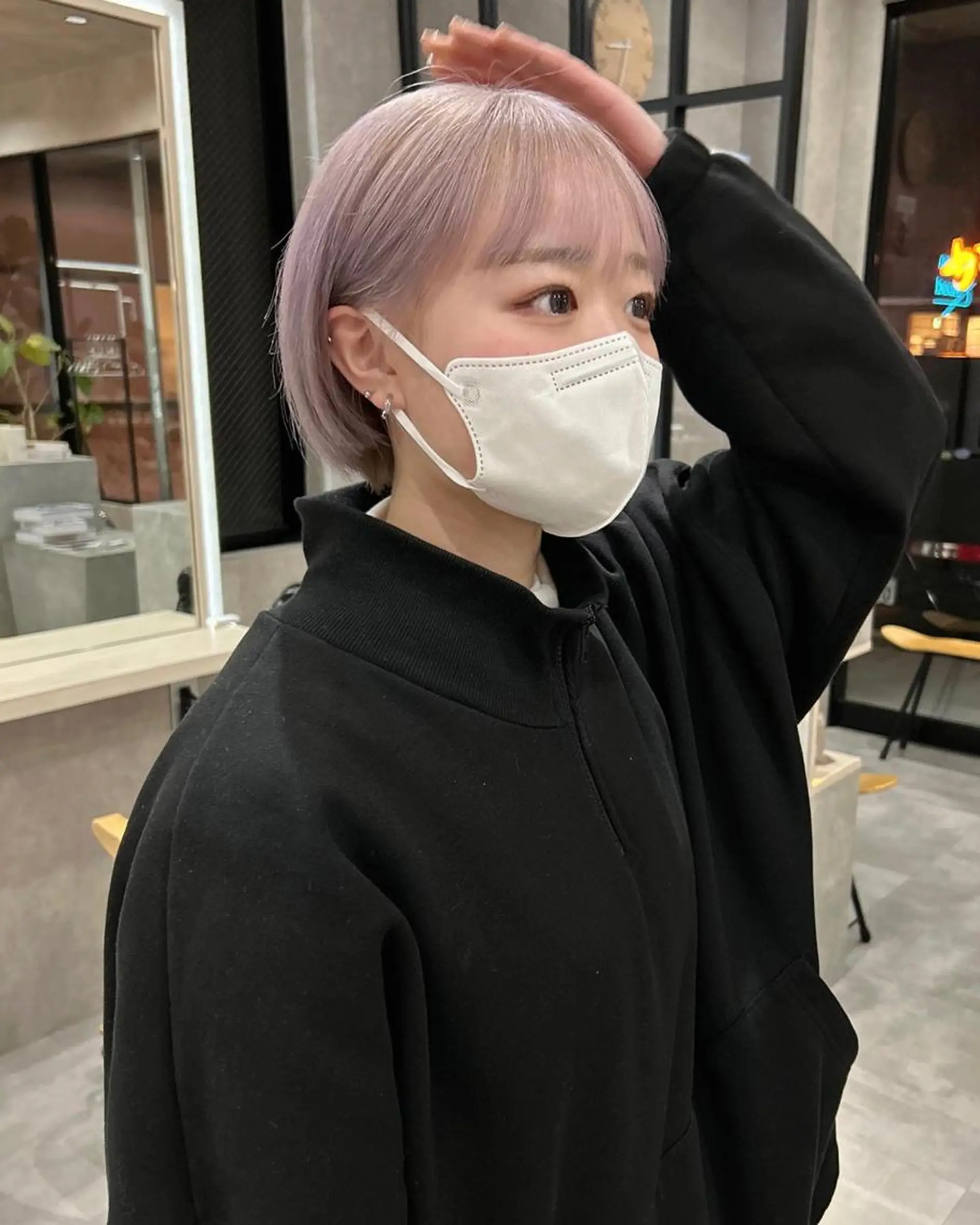 ミディアム mood alissaのヘアスタイル