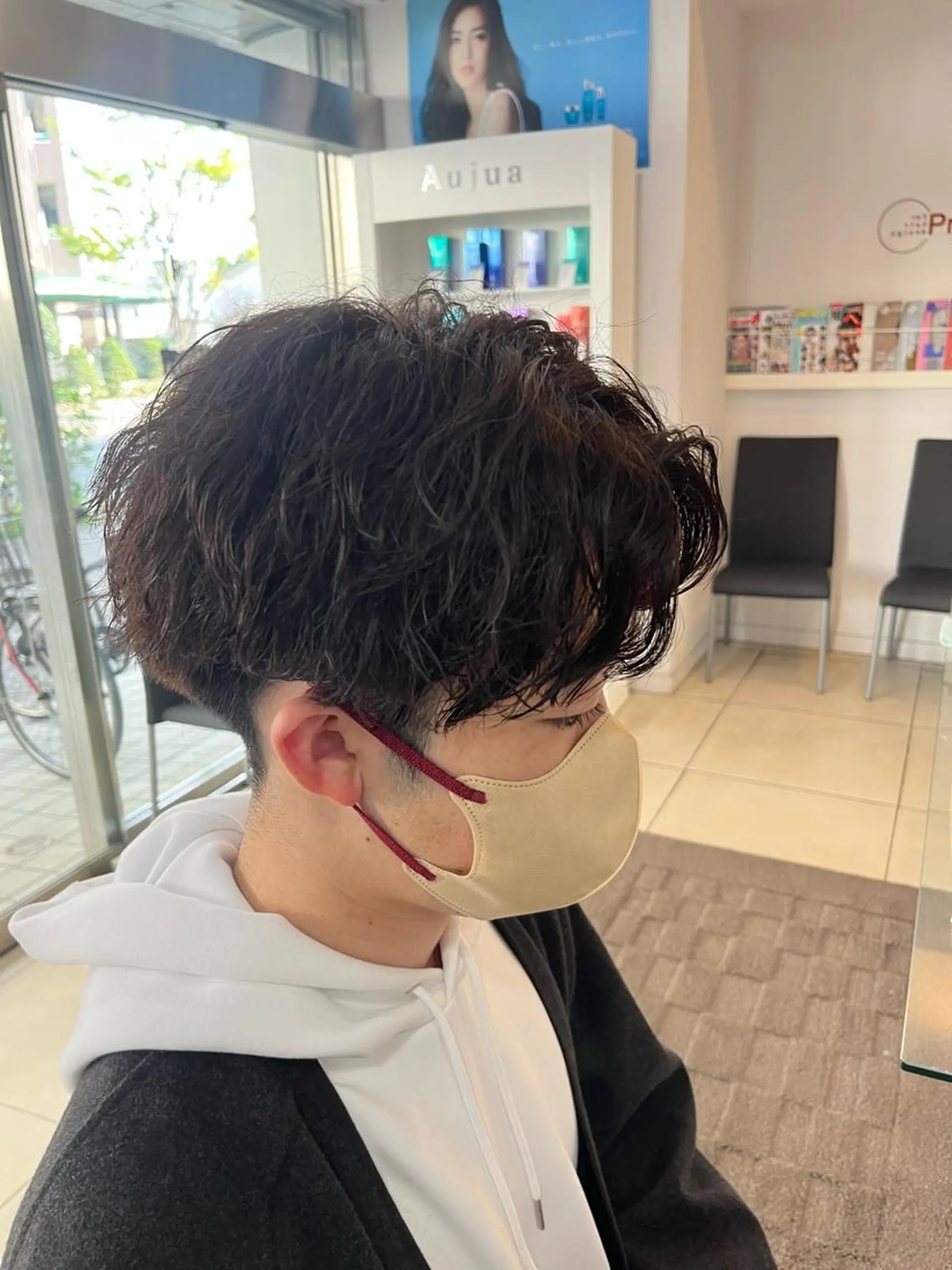 ミディアム パーマ メンズ ミディアムパーマ メンズパーマ ツイストスパイラルパーマ ニュアンスパーマ スパイラルパーマ カット パーマ 韓国メンズヘア/ 毛流れヘア　須田龍世のヘアスタイル