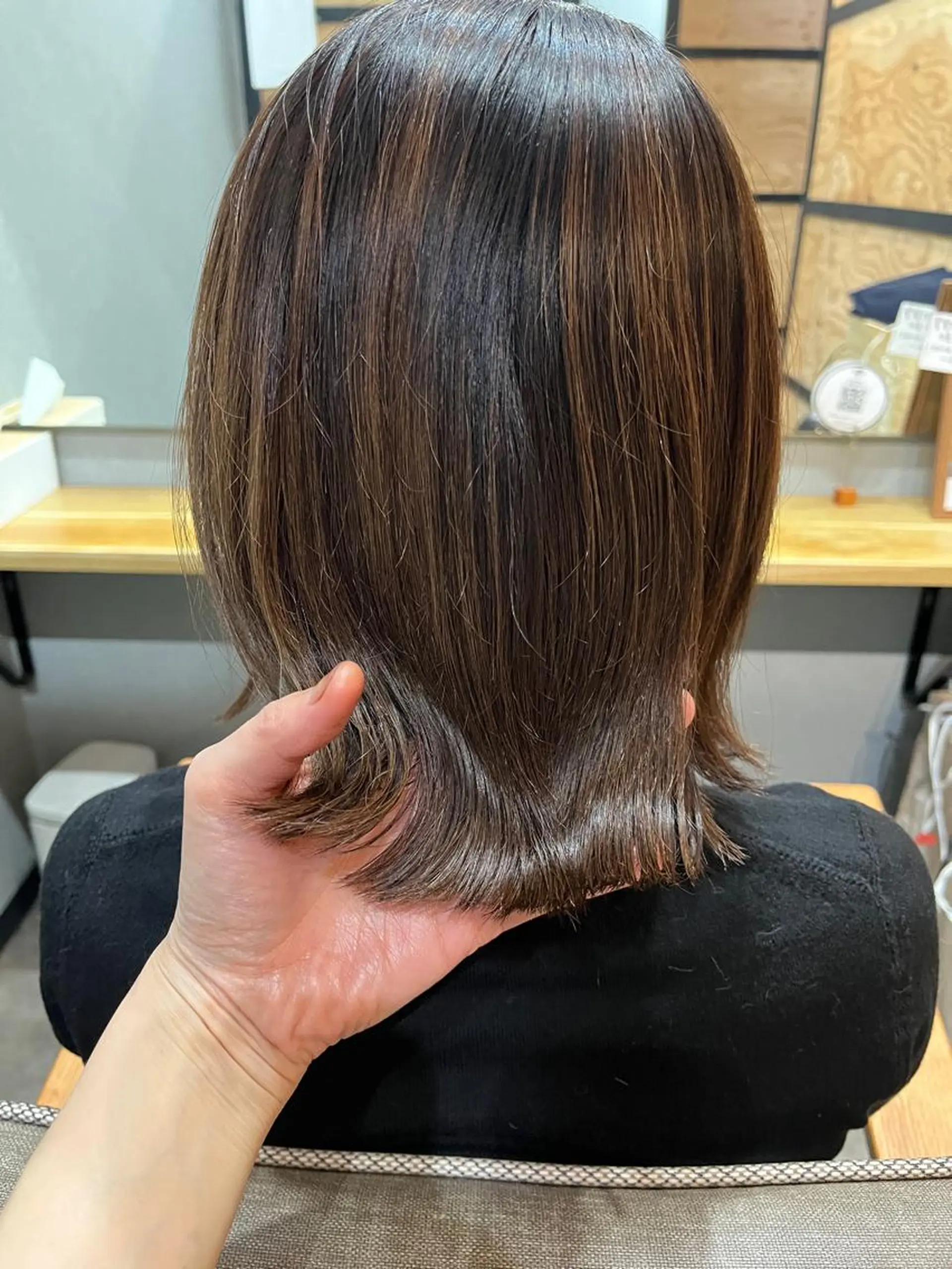 セミロング カラー パーマ ヘアアレンジ メンズ キッズ ネイル マツエク・マツパ アイブロウ メンズブリーチ メンズハイライト メンズインナーカラー メンズ韓国風 ブリーチ 久木原 ゆりのヘアスタイル