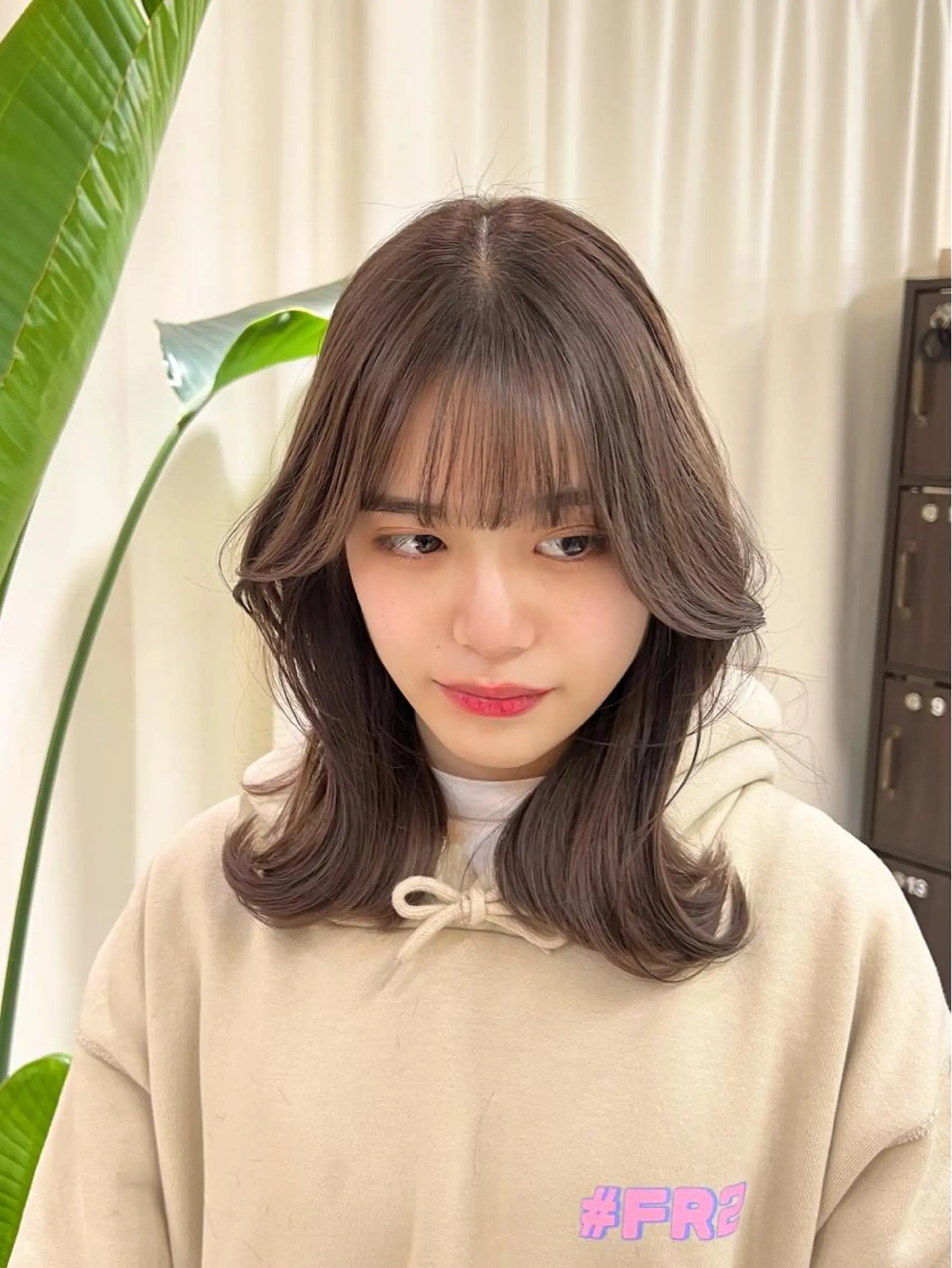 セミロング カラー グレージュ くびれヘア カット ヘアカラー 【韓国風くびれヘア】 joule小木曽輝のヘアスタイル