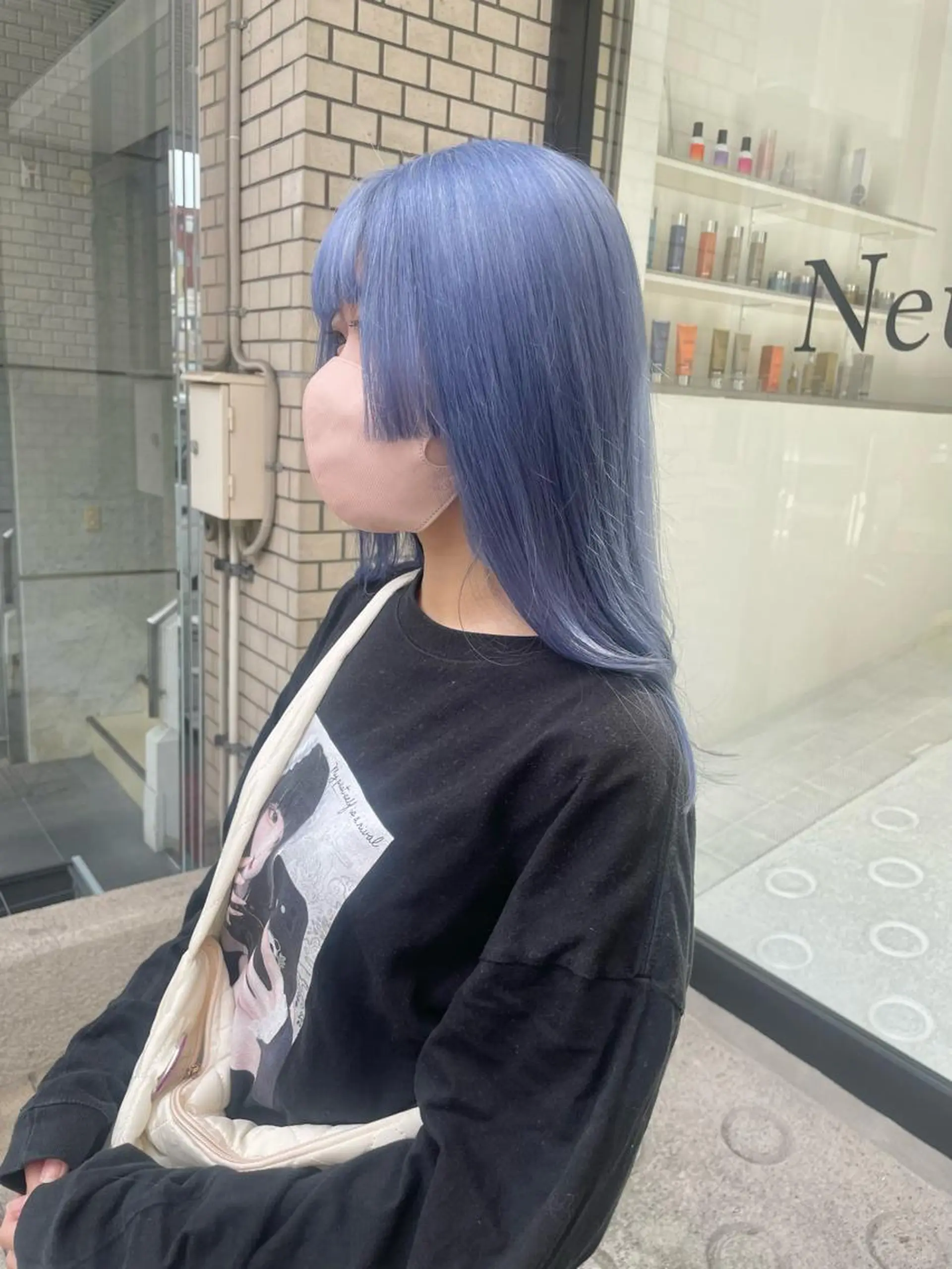 セミロング カラー ブリーチ ブルーカラー ✅ケアブリーチ✅ トヨオカ ノブヒデのヘアスタイル