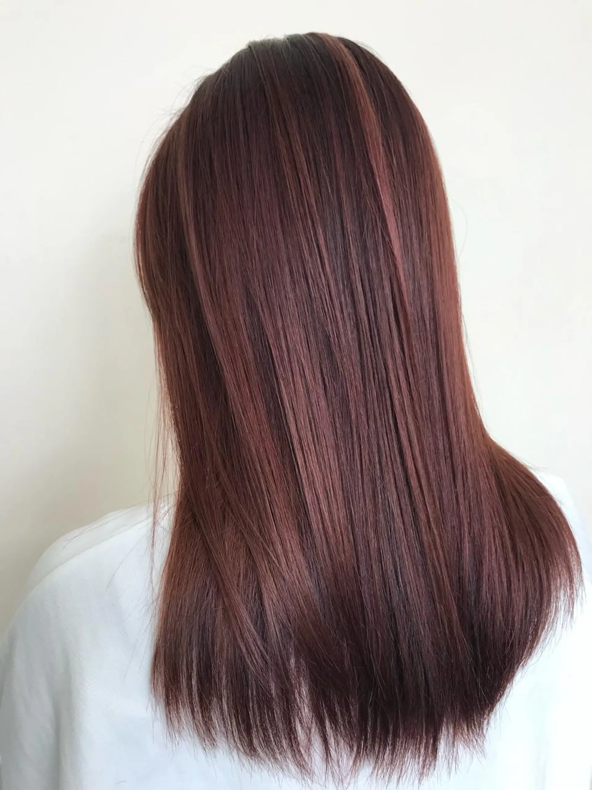 セミロング カラー ボルドーカラー 髪質改善サロン 心斎橋ARCHEのヘアスタイル