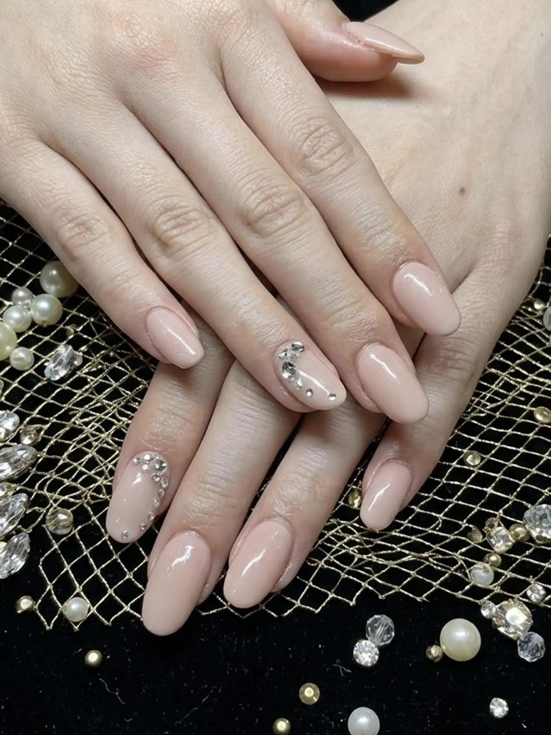 ネイル おそろいネイル ニュアンスネイル シンプルネイル ハンドネイル UNABOMBA (24時間営業)のネイルデザイン