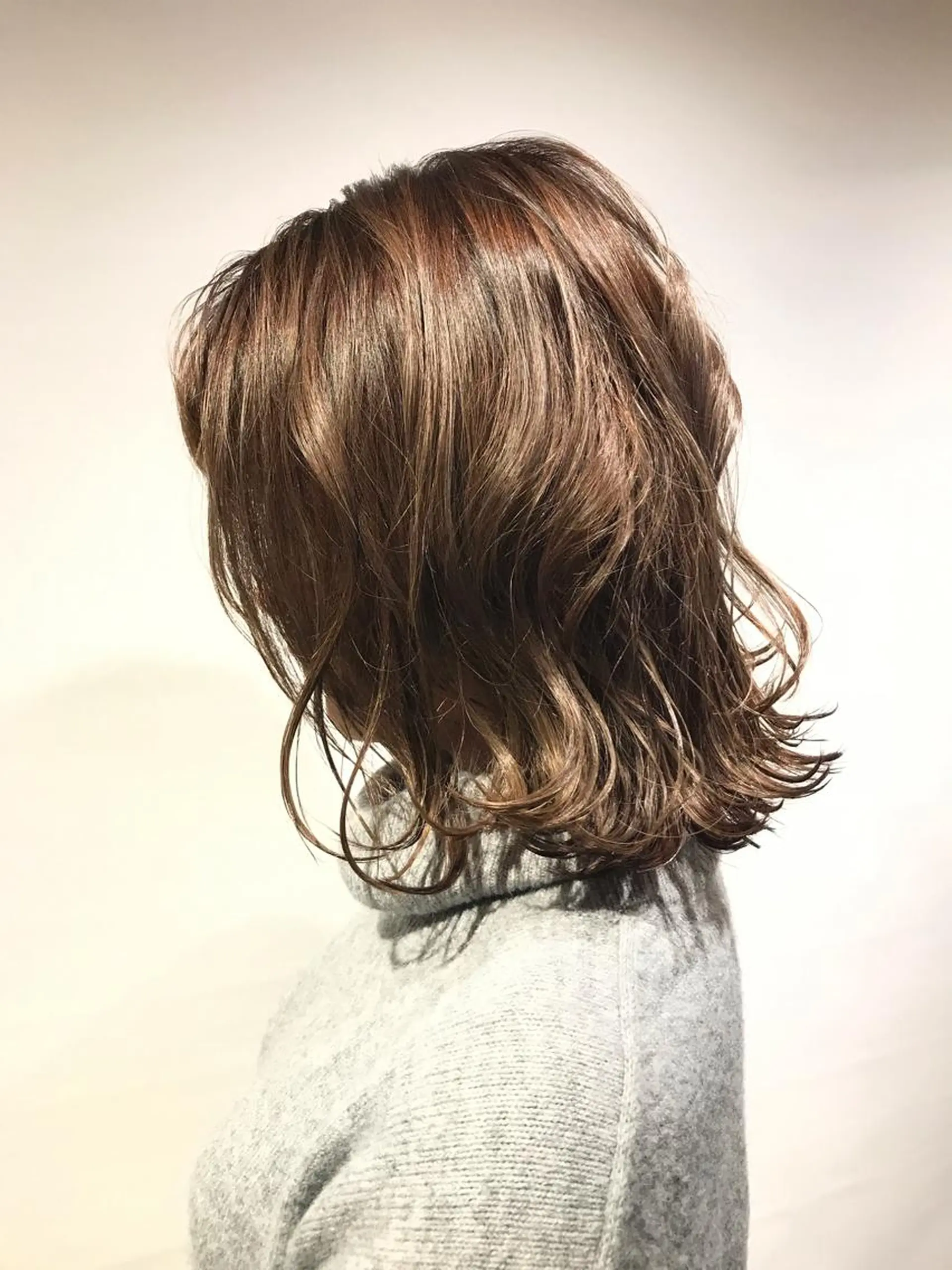 セミロング カラー BIANCO北堀江 AKANEのヘアスタイル