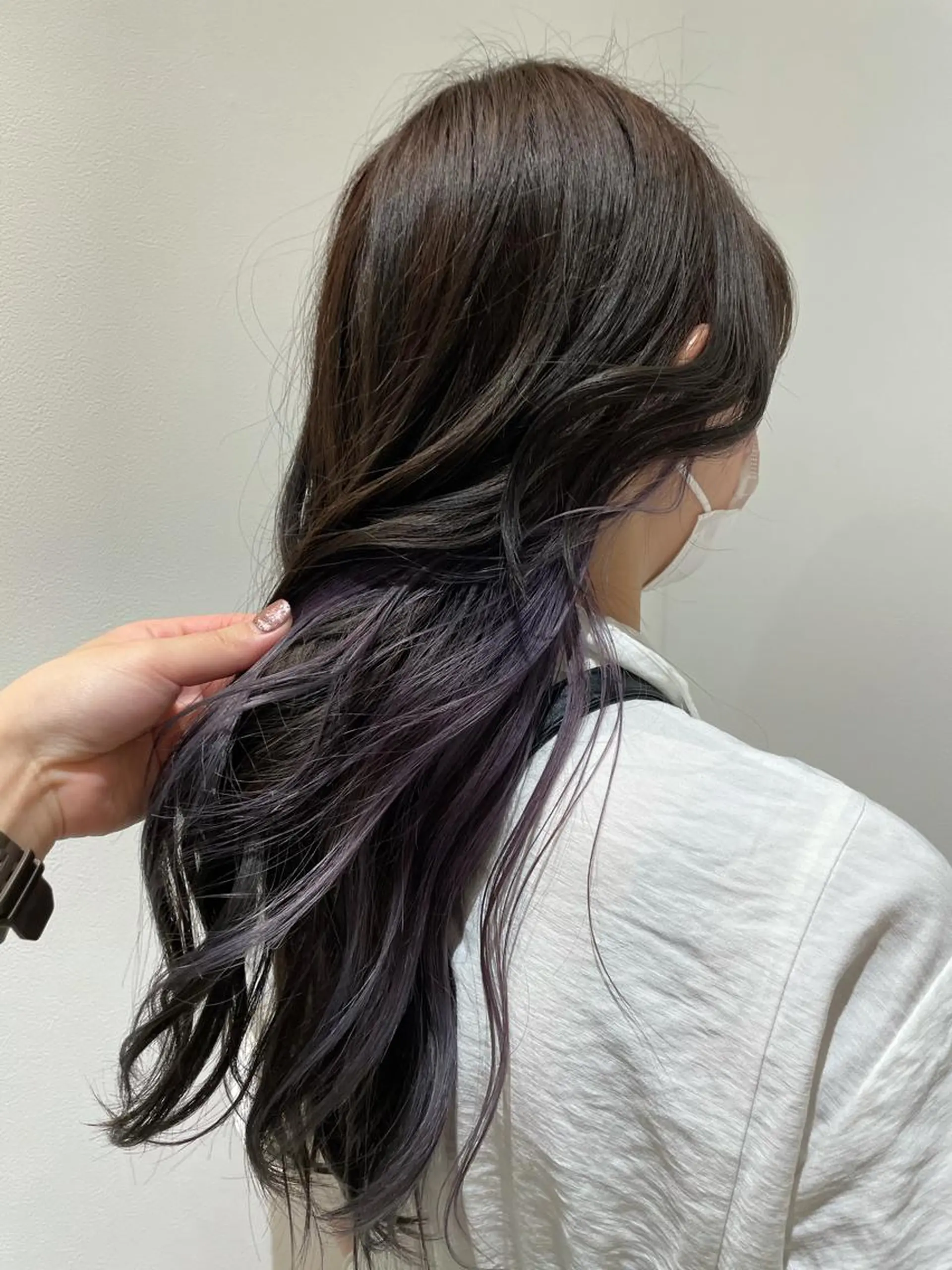 ロング パープルカラー 高木 櫻のヘアスタイル