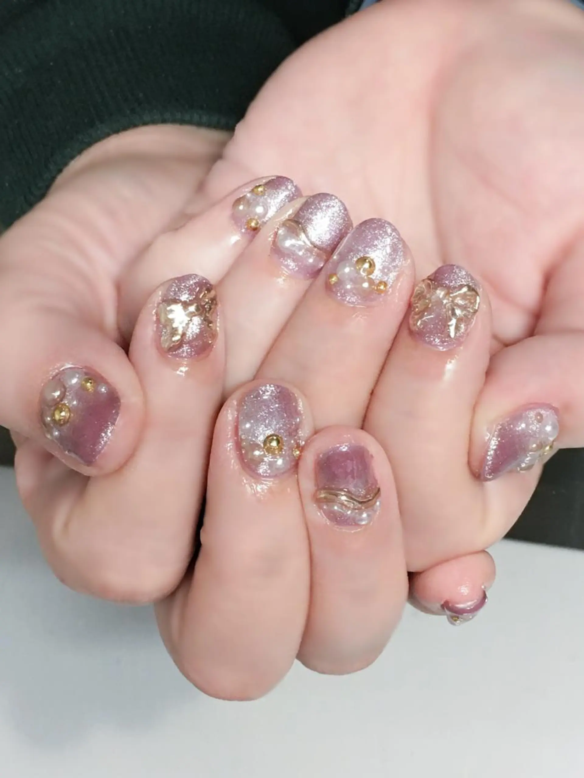 ネイル ジェルネイル キラキラネイル マグネットネイル 冬ネイル クリスマス Nyanco Nailのネイルデザイン