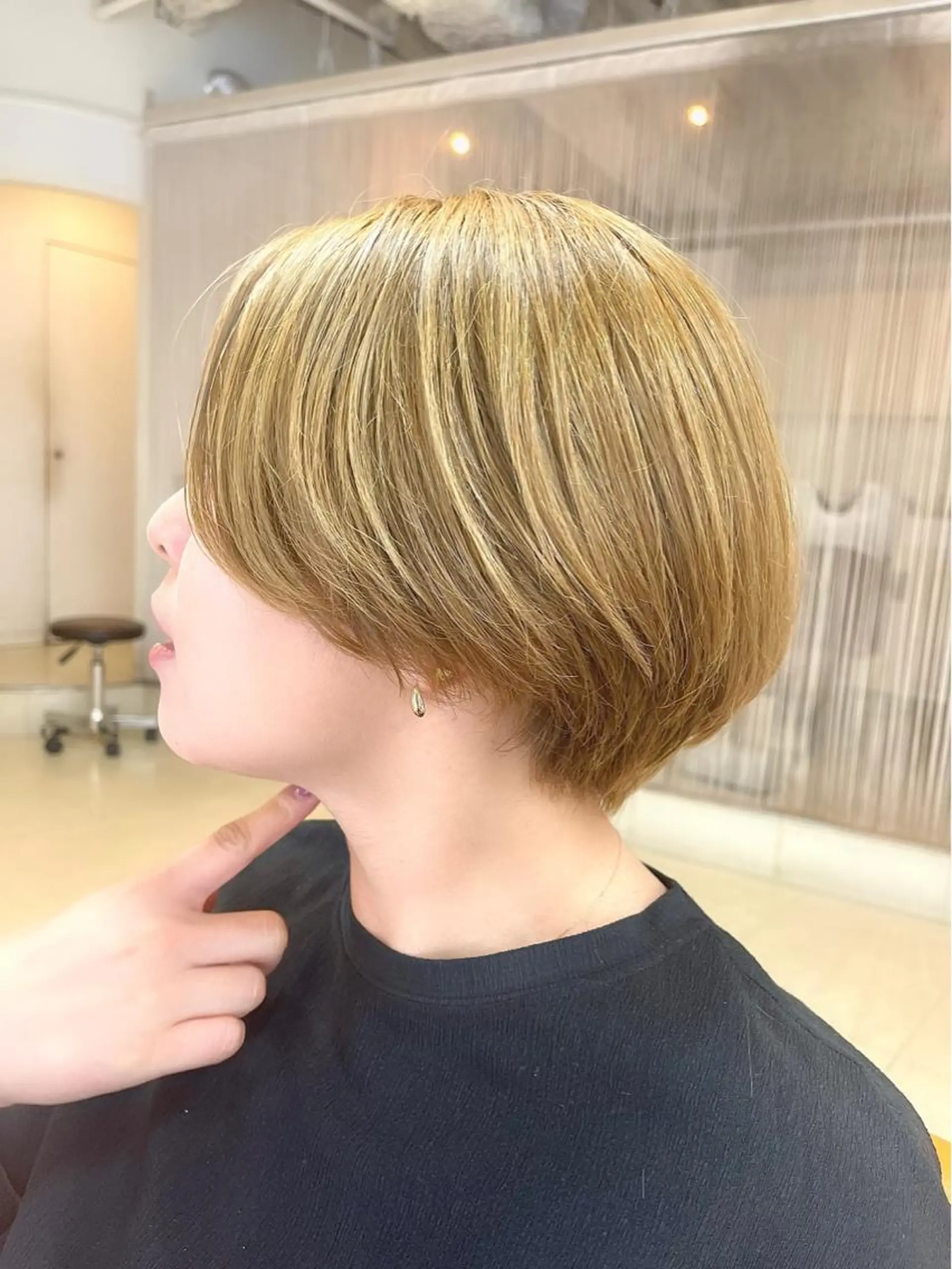 ショート カラー ヘアアレンジ 鶴﨑 美優亜のヘアスタイル