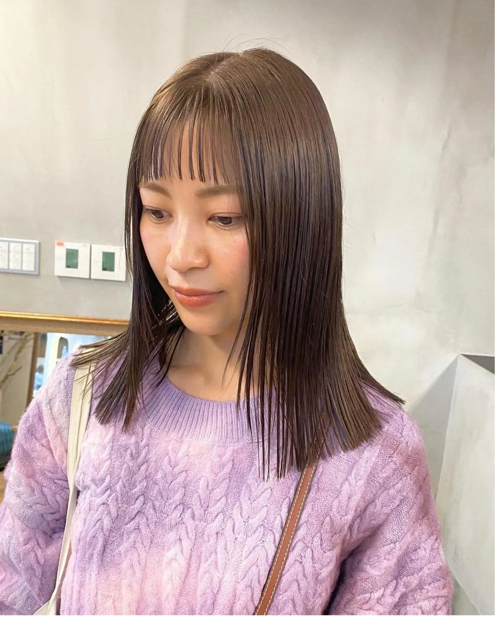 セミロング カラー パーマ ヘアアレンジ メンズ キッズ ネイル マツエク・マツパ アイブロウ オン眉 カット ヘアカラー トリートメント 前川 朋香のヘアスタイル