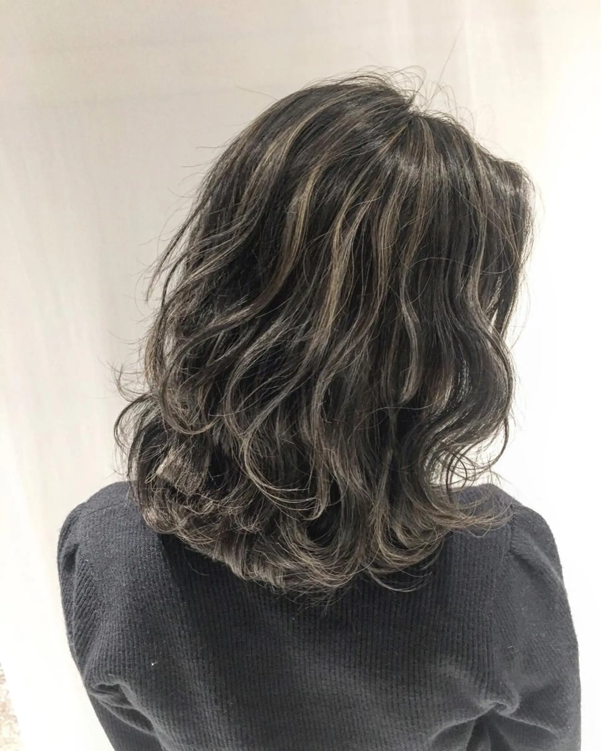 ミディアム カラー ハイライトカラー ハイライト TAKU 美容師のヘアスタイル