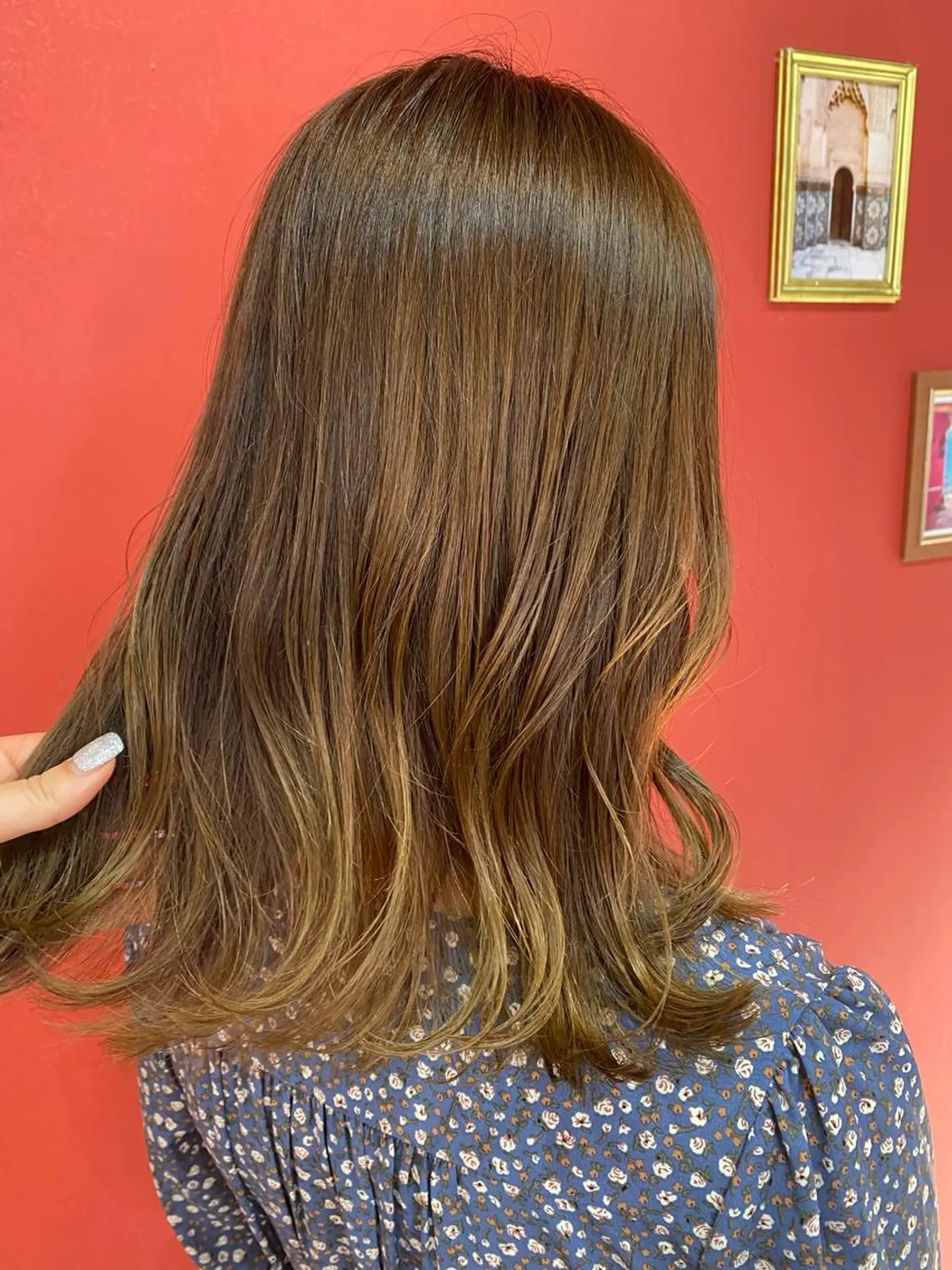 セミロング 大久保 愛のヘアスタイル