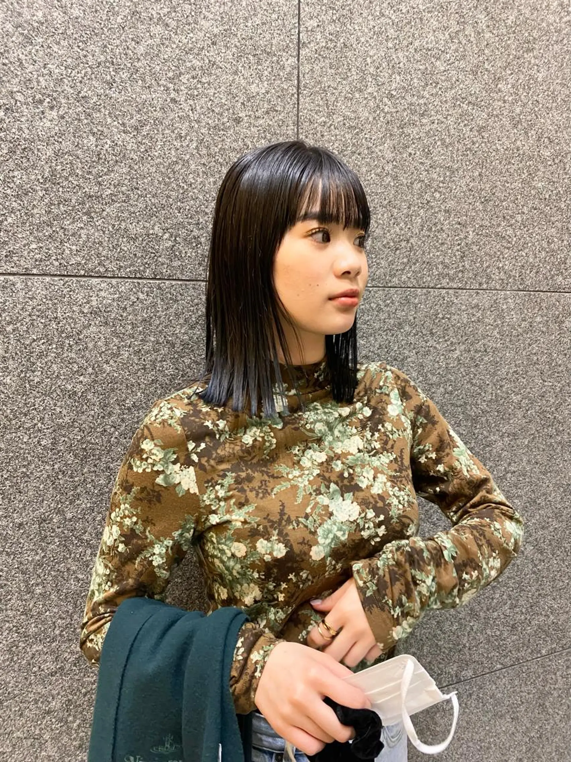 ミディアム デザインカラー/ボブ ブリーチカラー/ユリのヘアスタイル