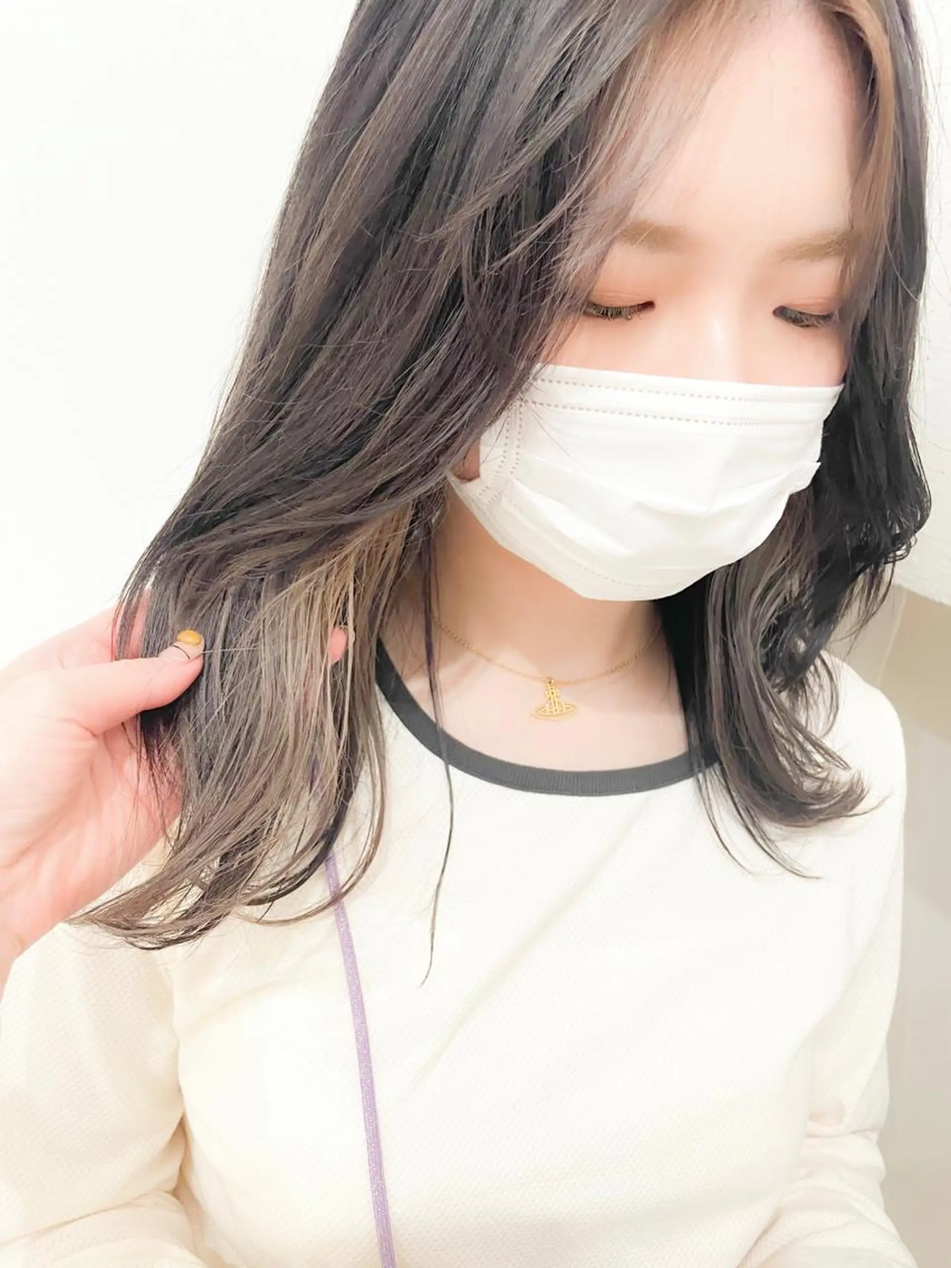 ミディアム カラー ミディアムレイヤー ブルーカラー インナーカラー ネイビーカラー シルバー ヘアカラー ✨カラー支持No.1 🧸ワキ カナコ🧸のヘアスタイル