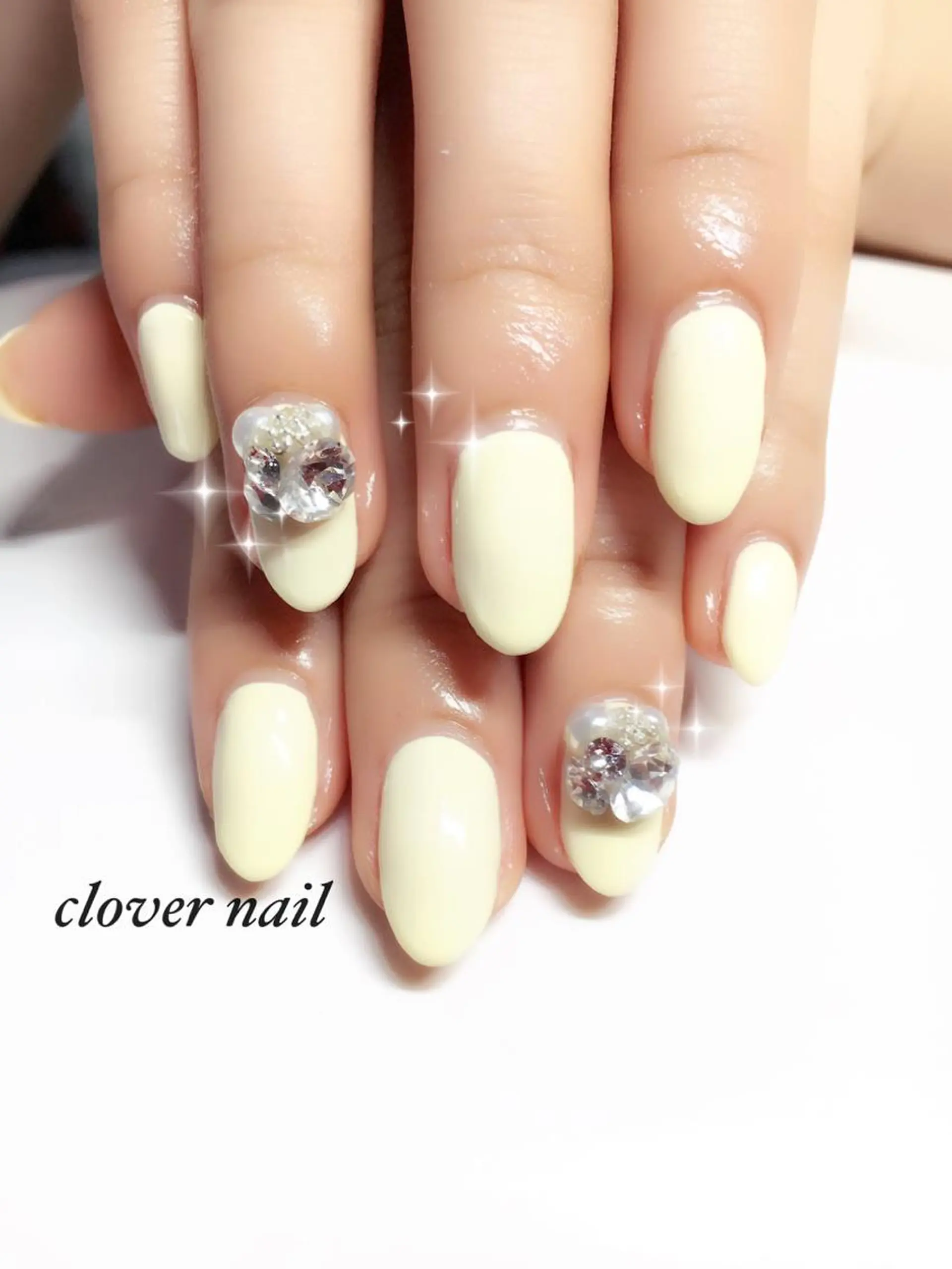 ネイル ワンカラーネイル clover nailのネイルデザイン