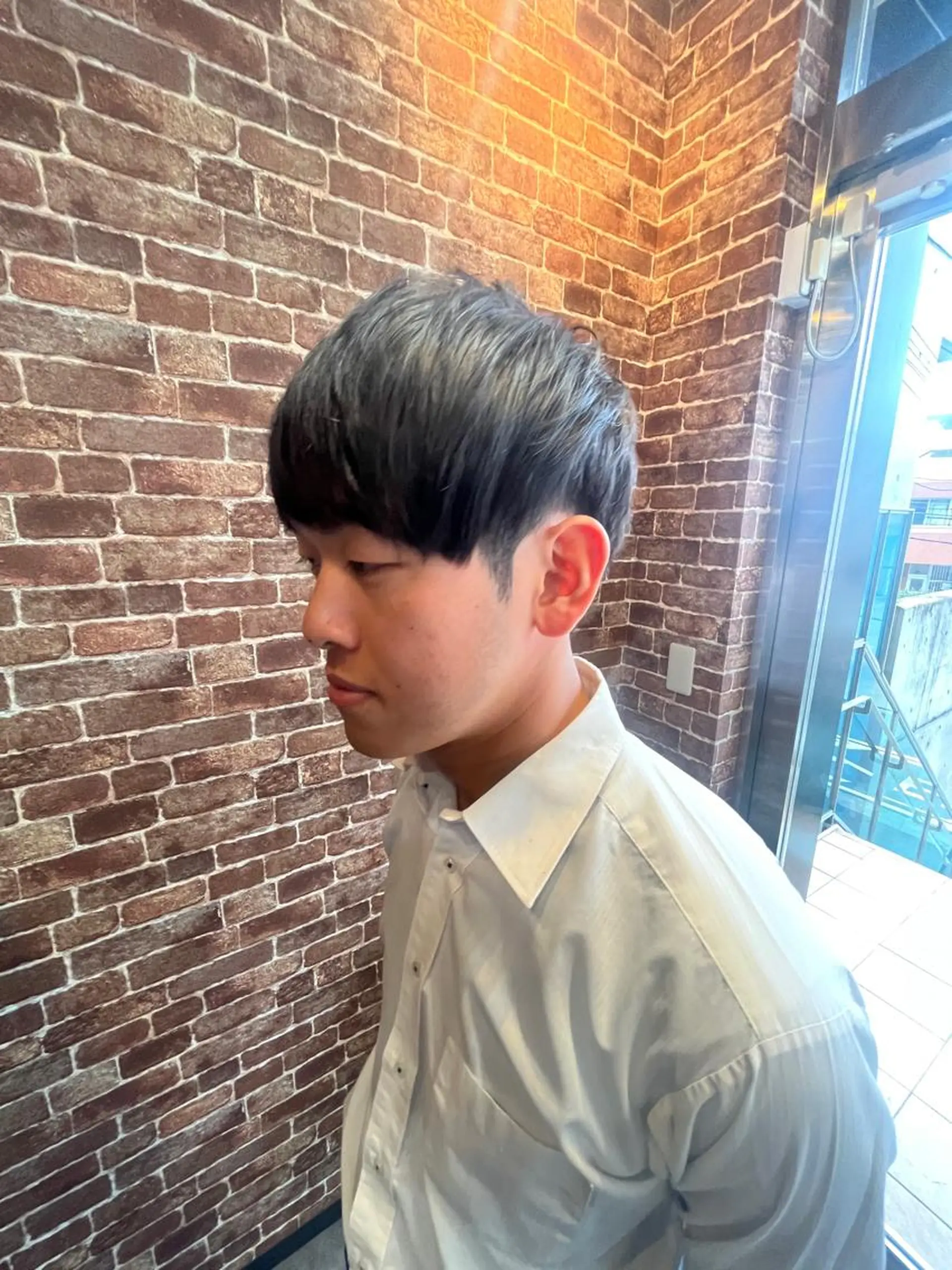 ショート カラー パーマ ヘアアレンジ メンズ キッズ ネイル マツエク・マツパ アイブロウ メンズブリーチ メンズハイライト メンズインナーカラー メンズ韓国風 ブリーチ 久木原 ゆりのヘアスタイル