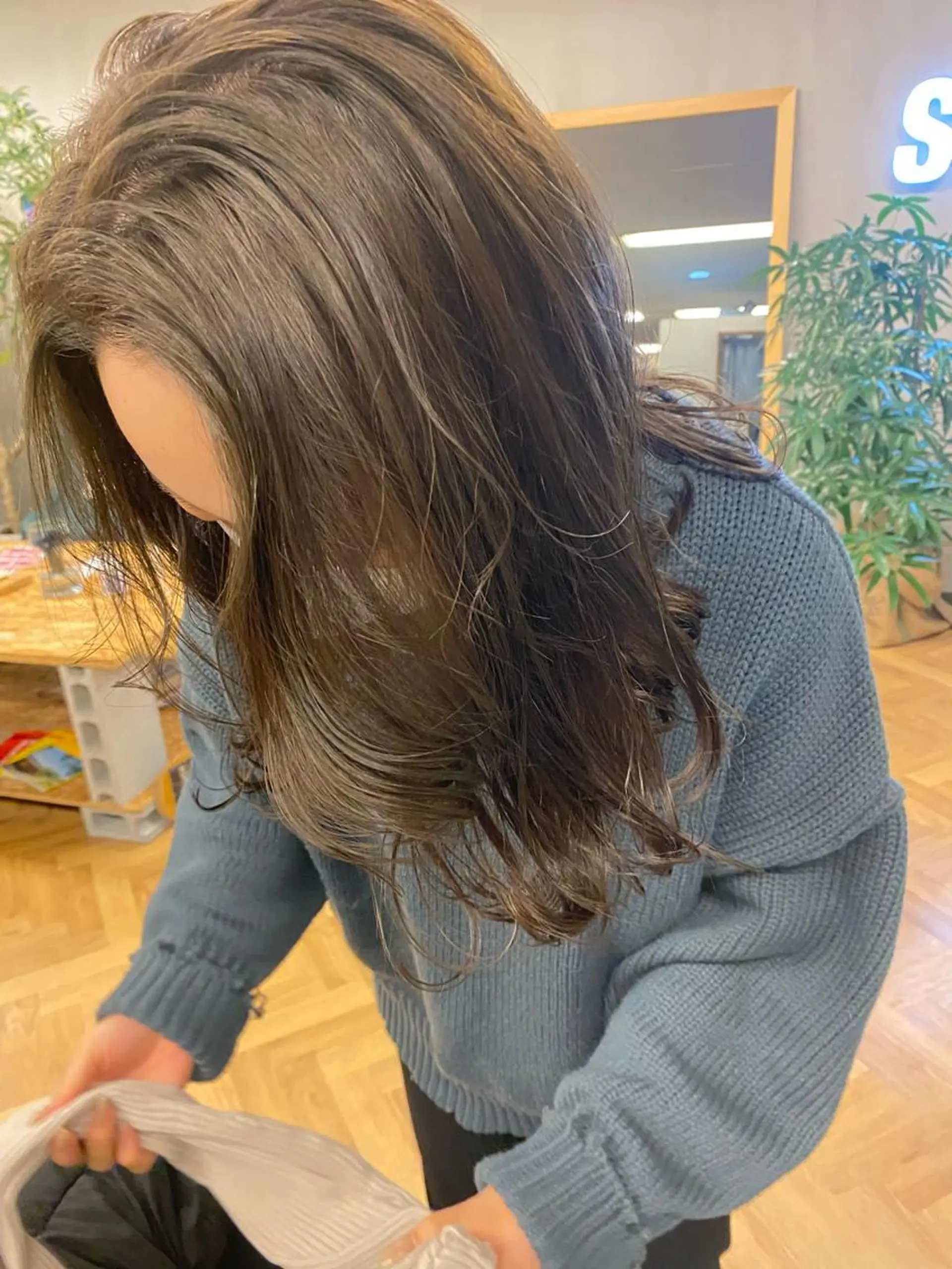 ミディアム デザインカラー/ボブ ブリーチカラー/ユリのヘアスタイル